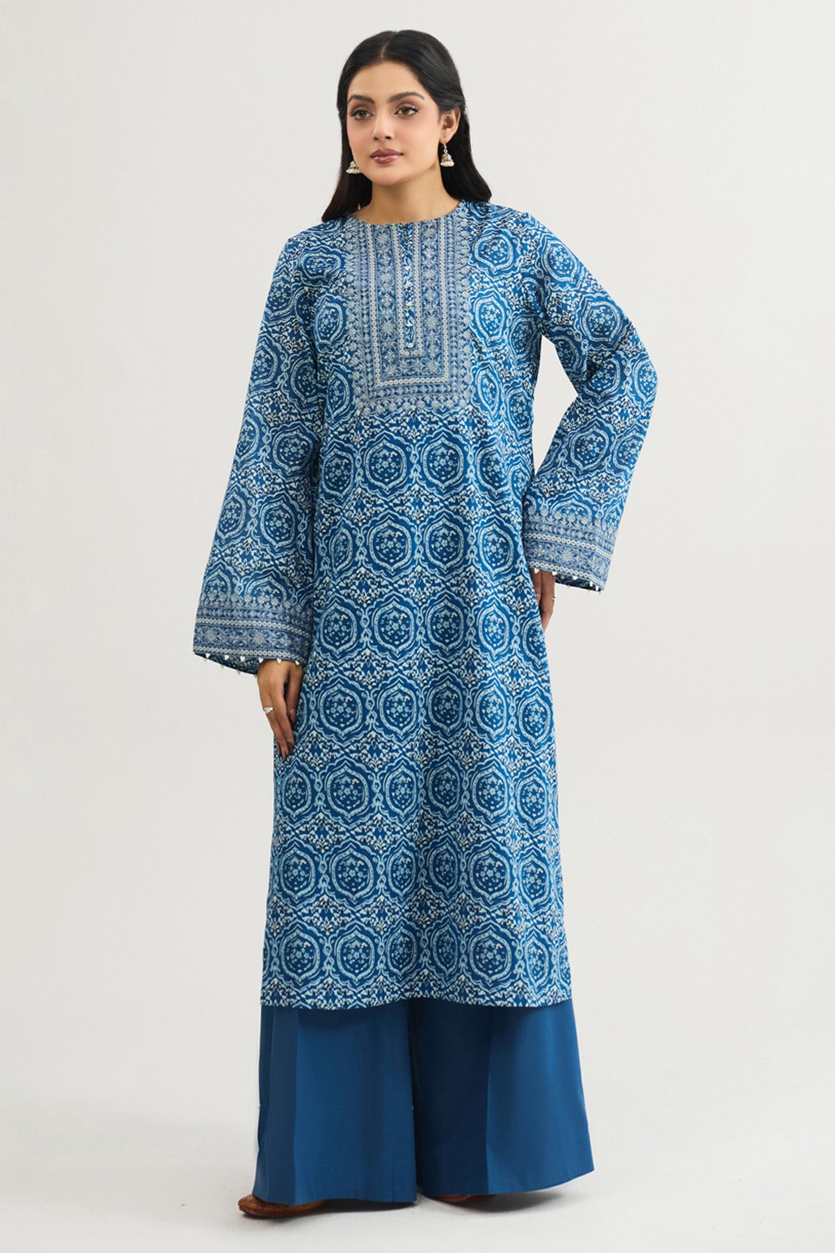 LAWN | EMBROIDERED - Shop Now at Kayseria