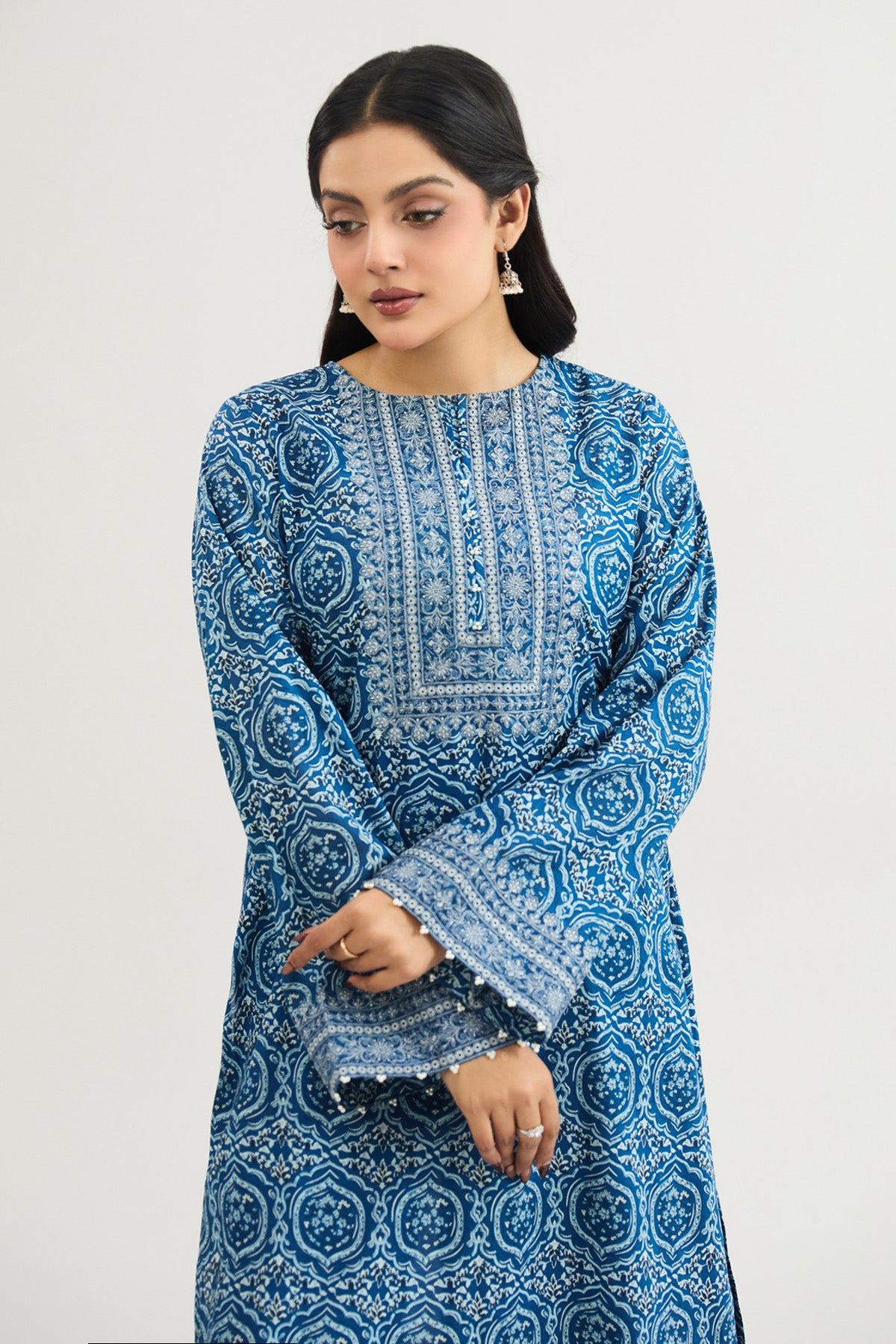 LAWN | EMBROIDERED - Shop Now at Kayseria