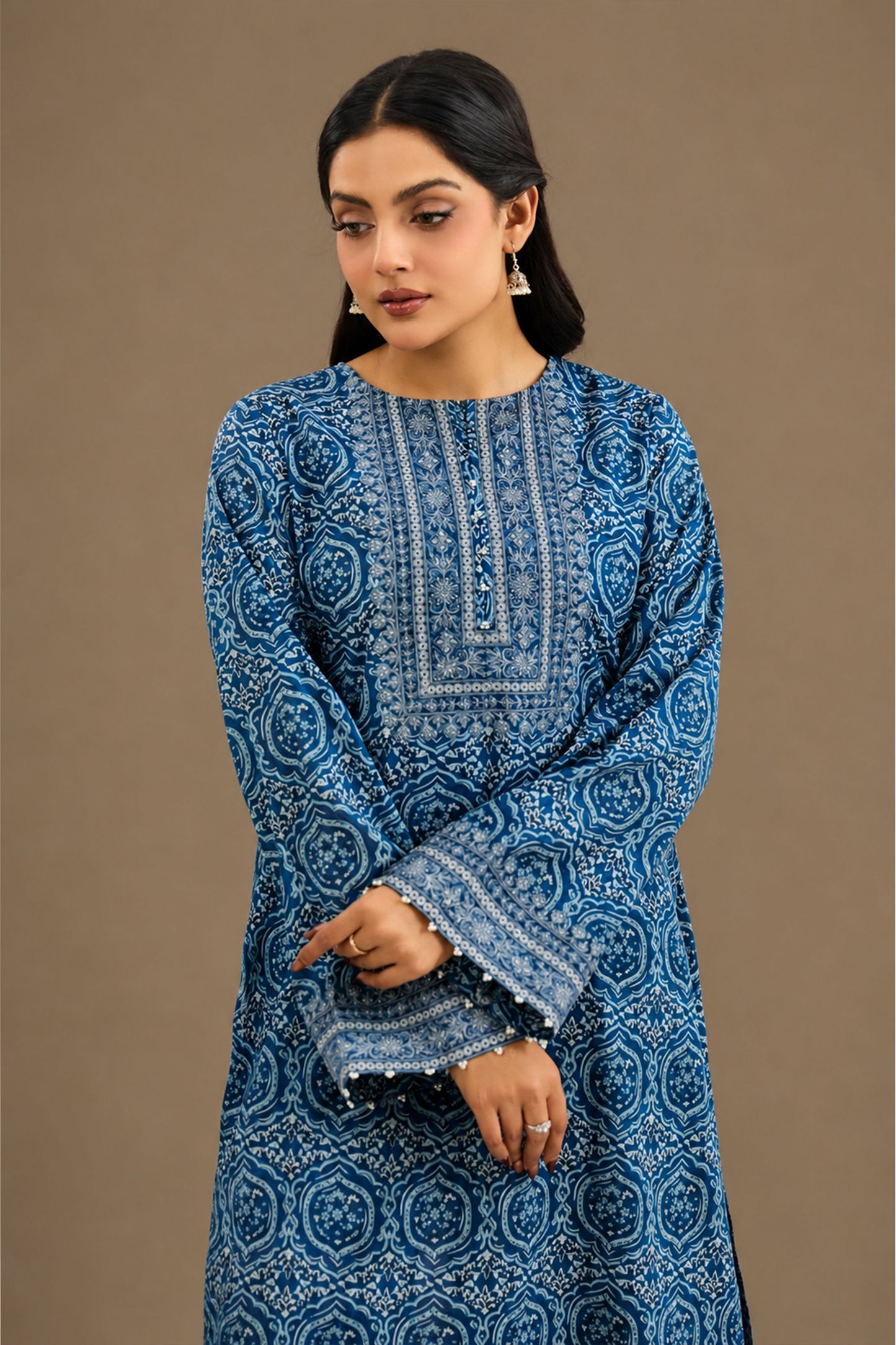 LAWN | EMBROIDERED