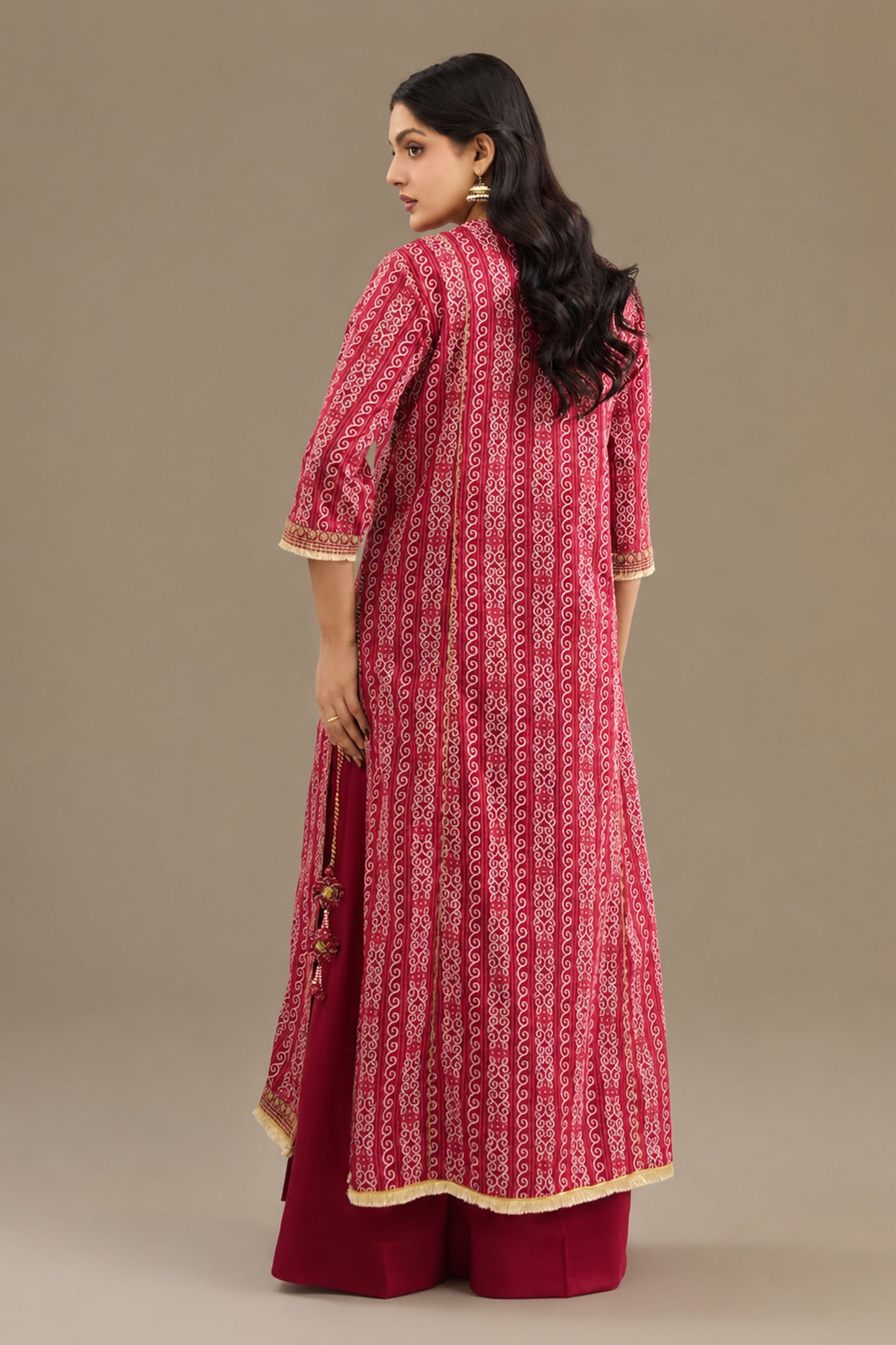 LAWN | EMBROIDERED