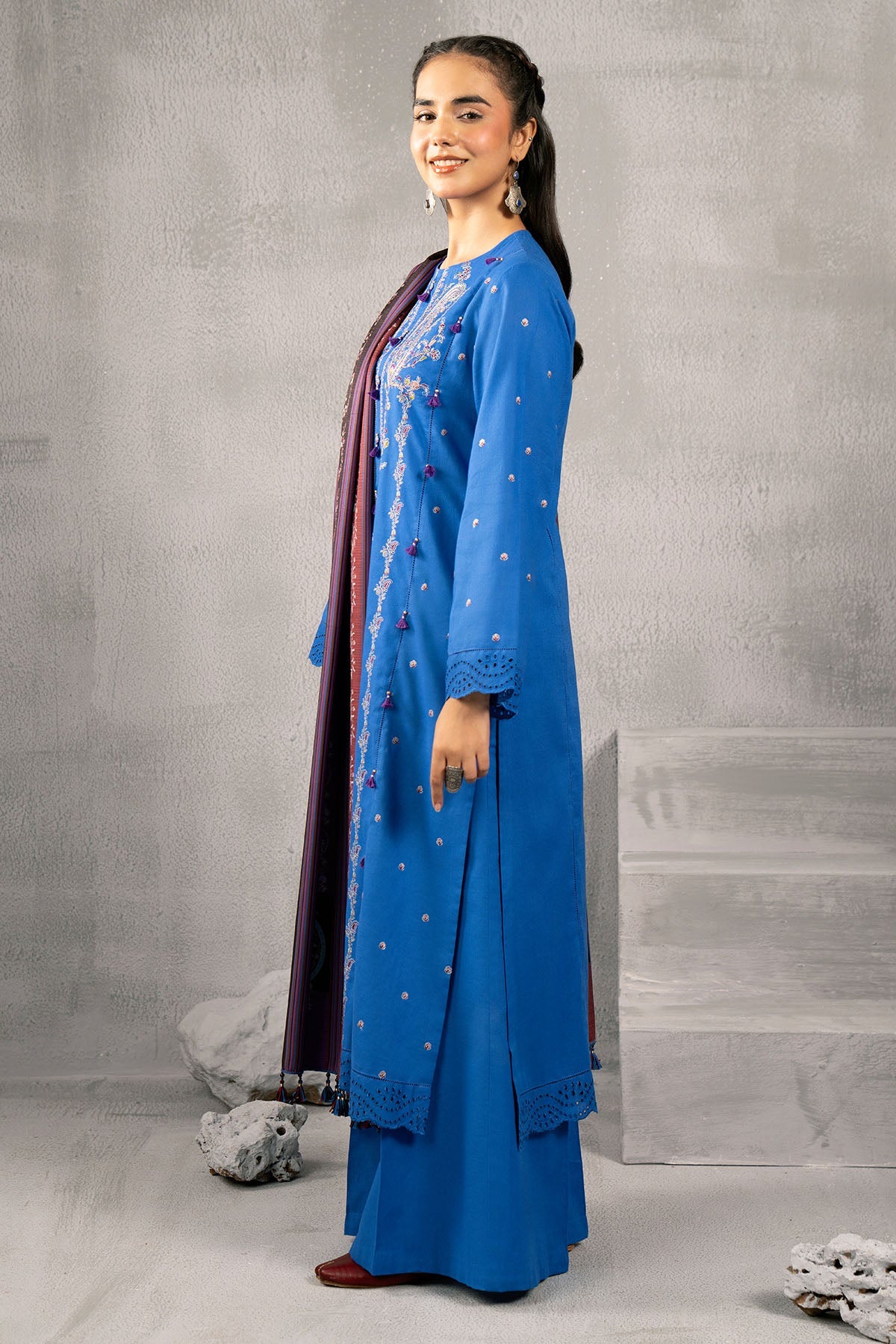 3 Piece - Embroidered Khaddar Suit - Shop Now at Kayseria