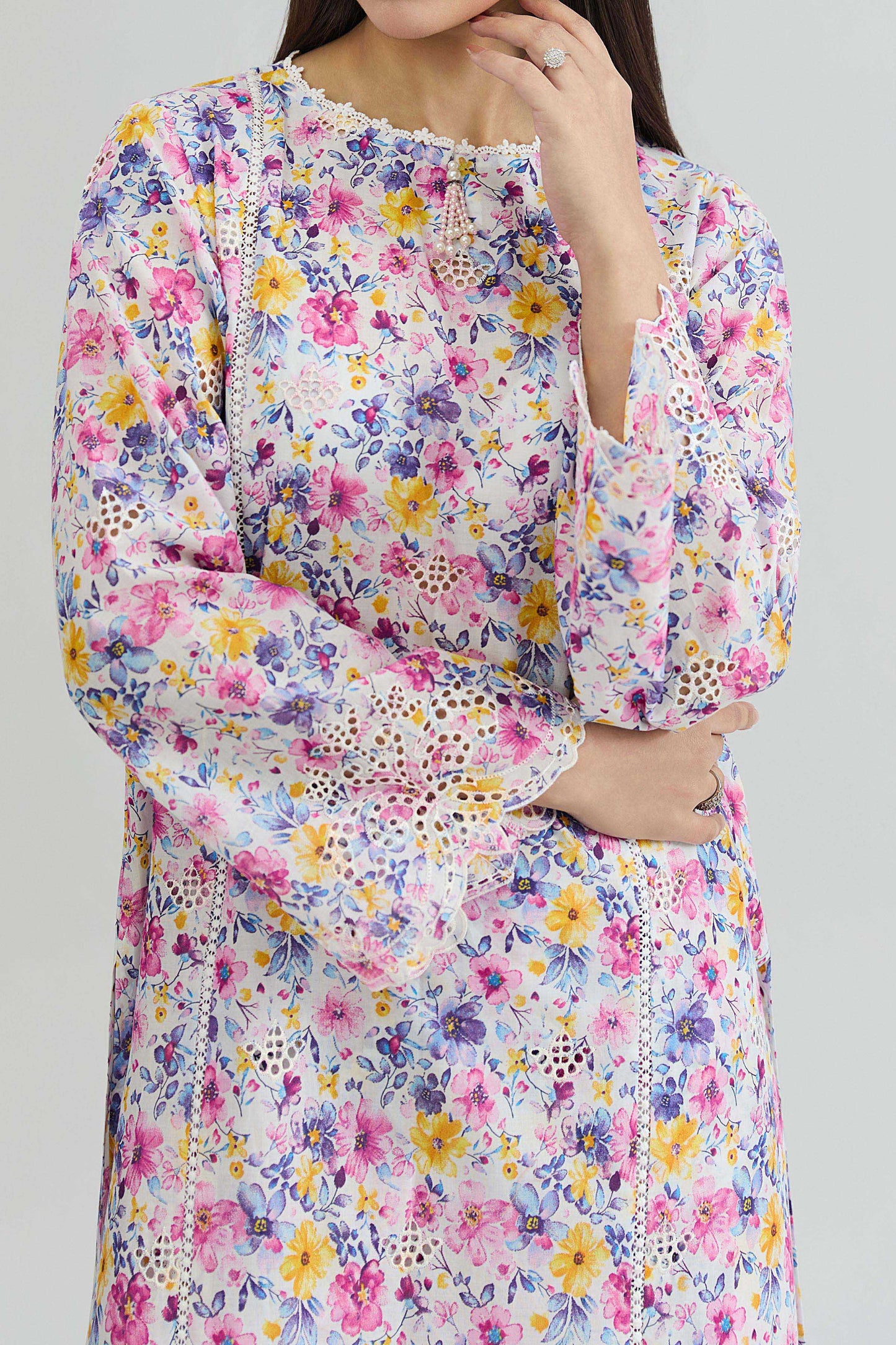 LAWN | EMBROIDERED