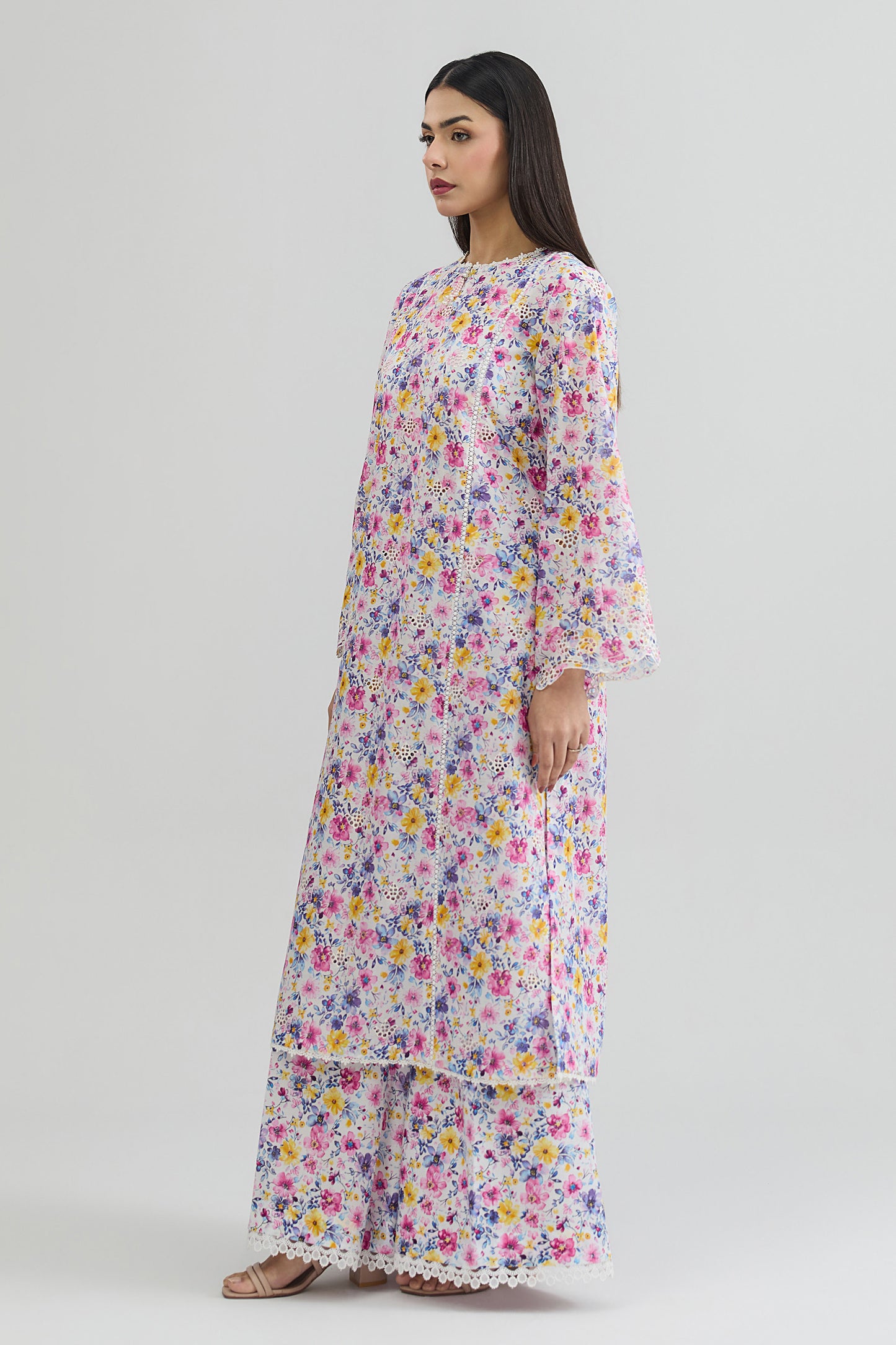 LAWN | EMBROIDERED
