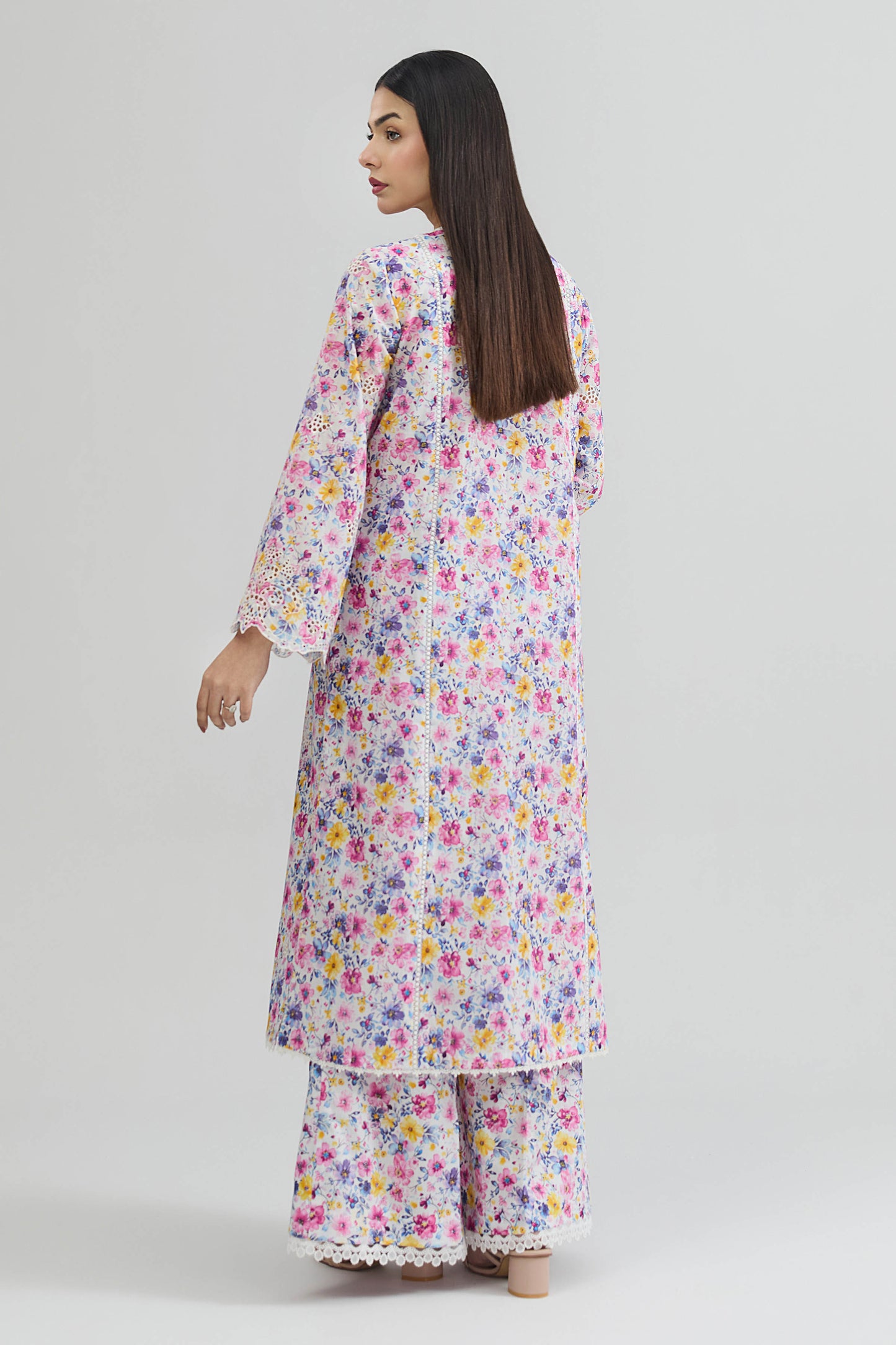 LAWN | EMBROIDERED