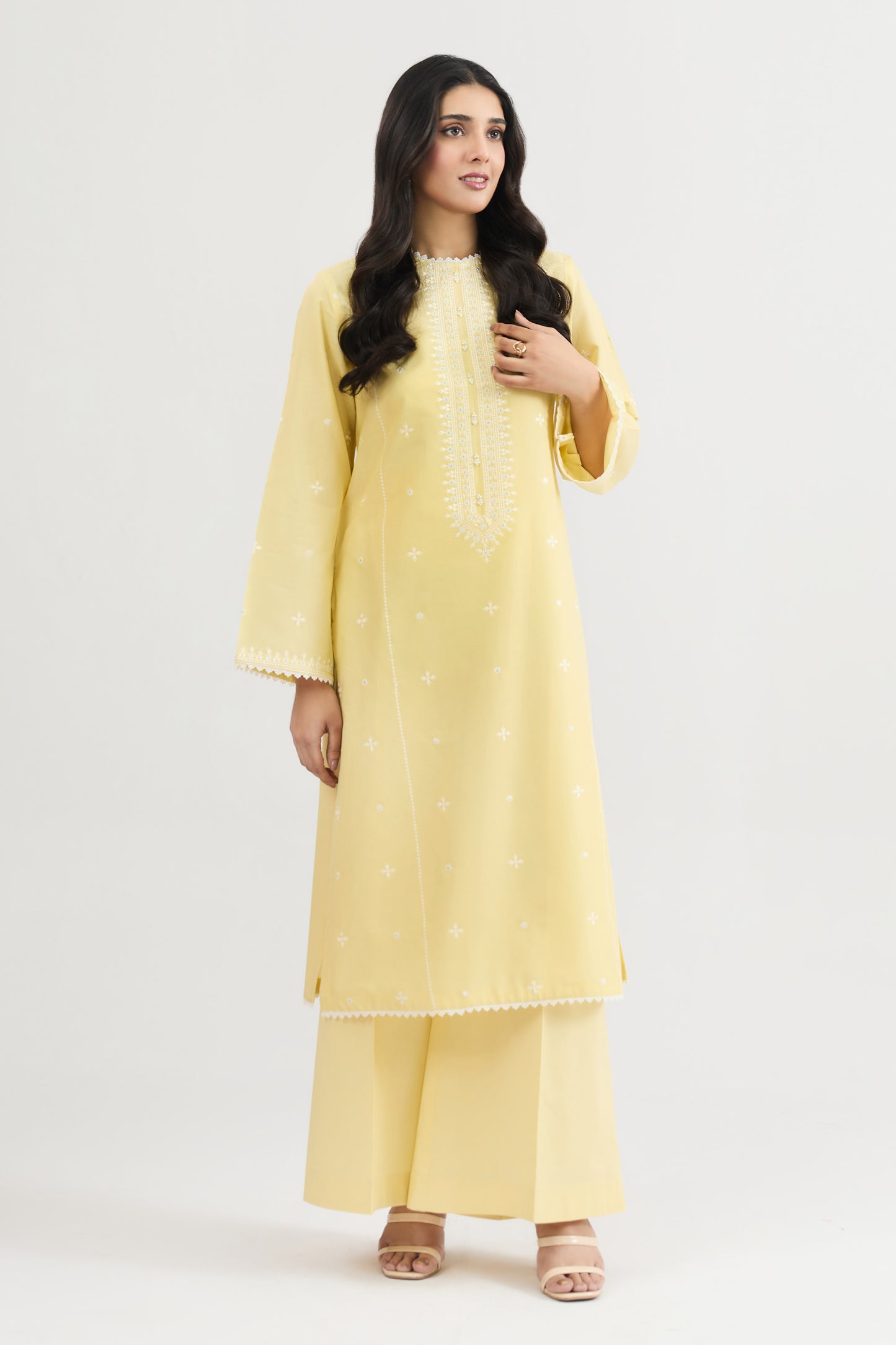 LAWN | EMBROIDERED
