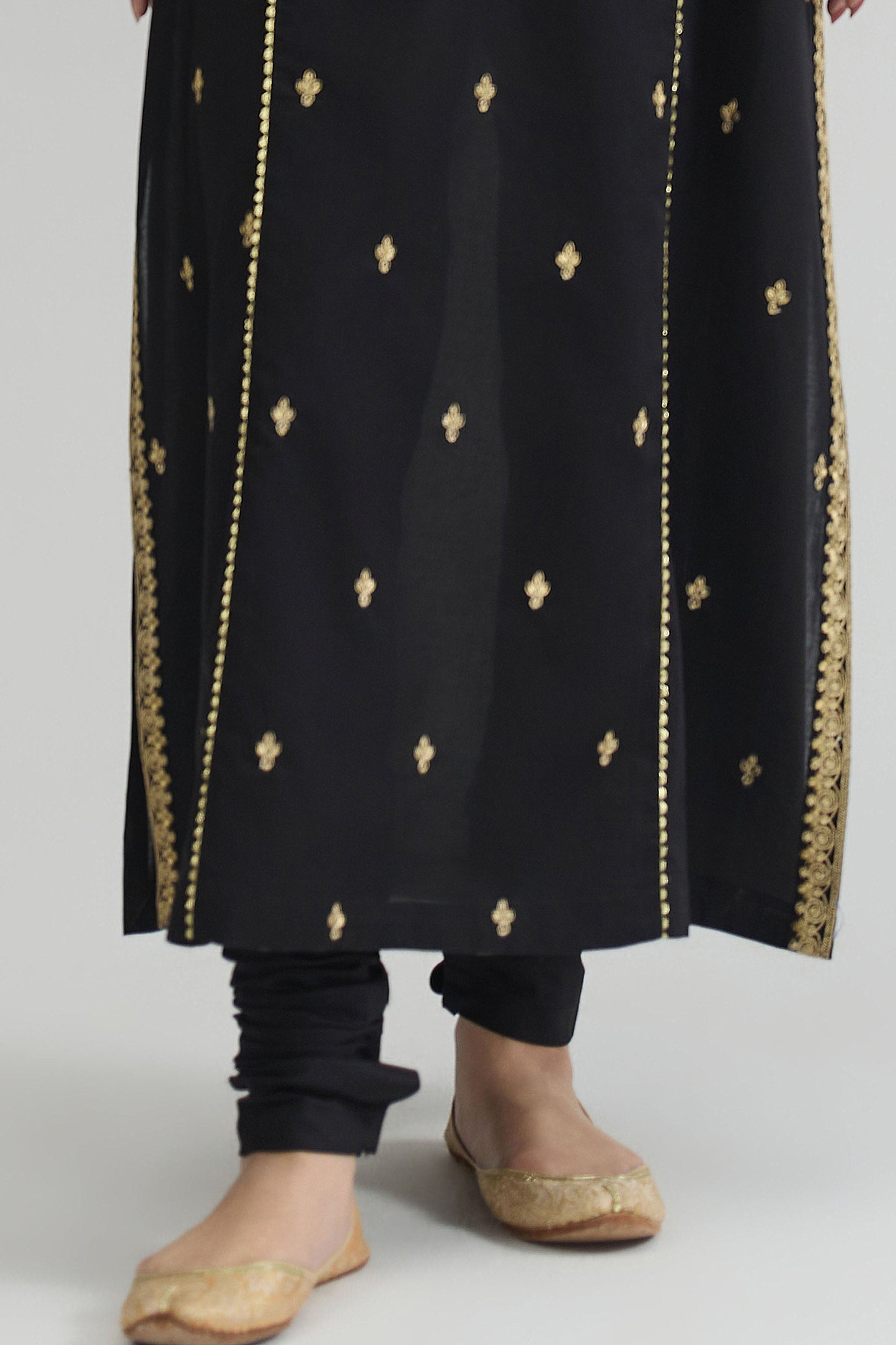 LAWN | EMBROIDERED