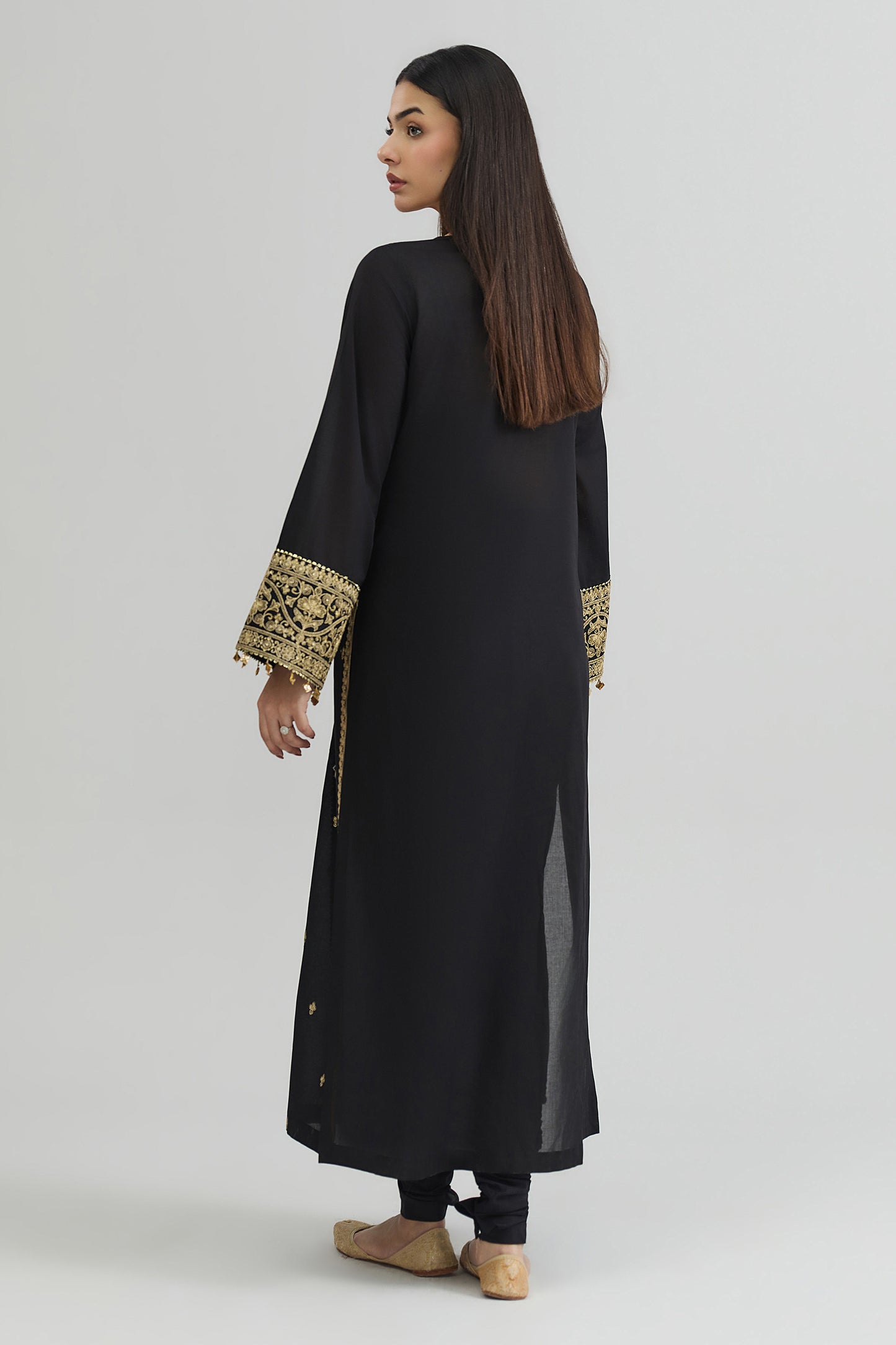 LAWN | EMBROIDERED