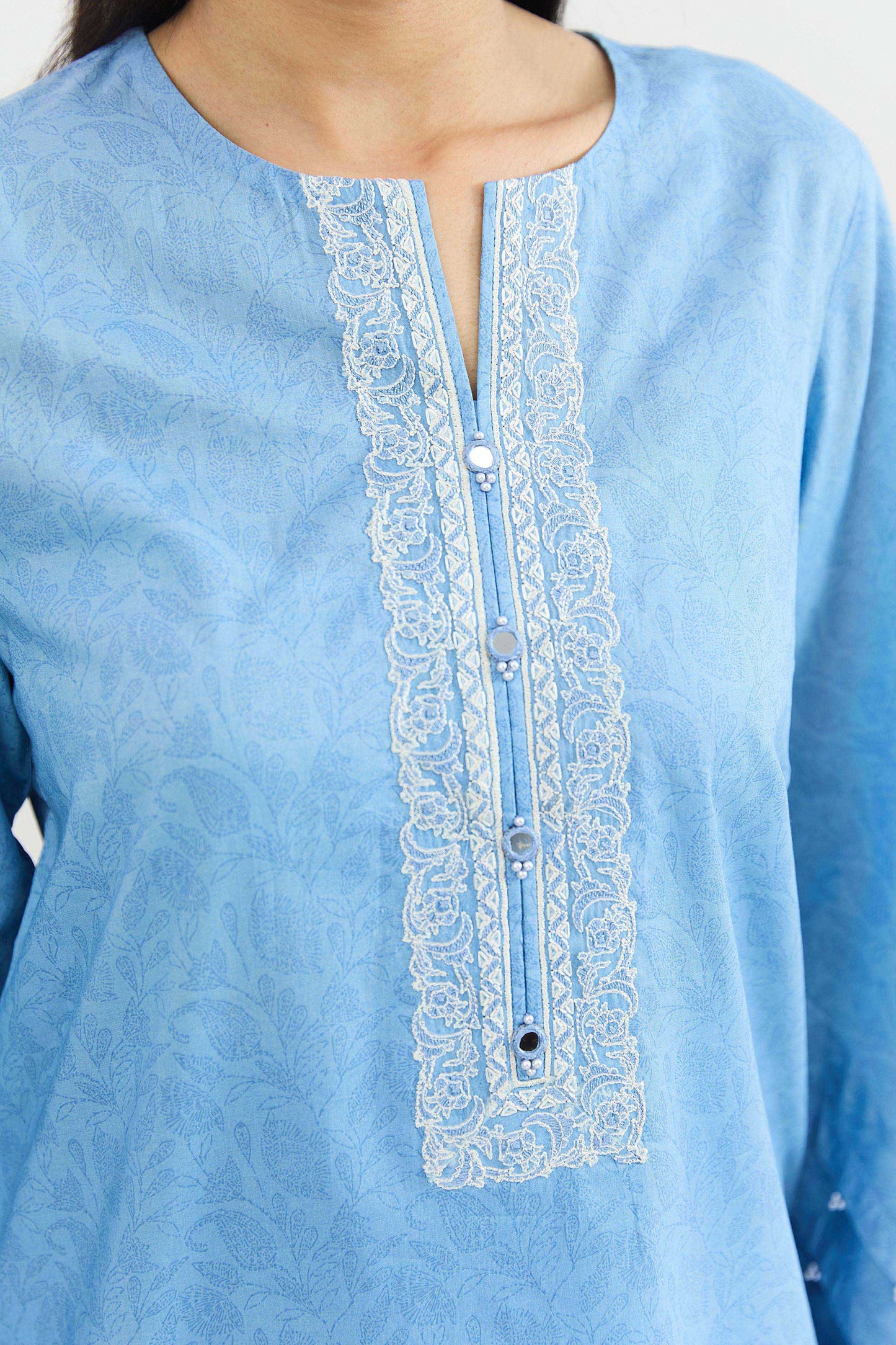 LAWN | EMBROIDERED