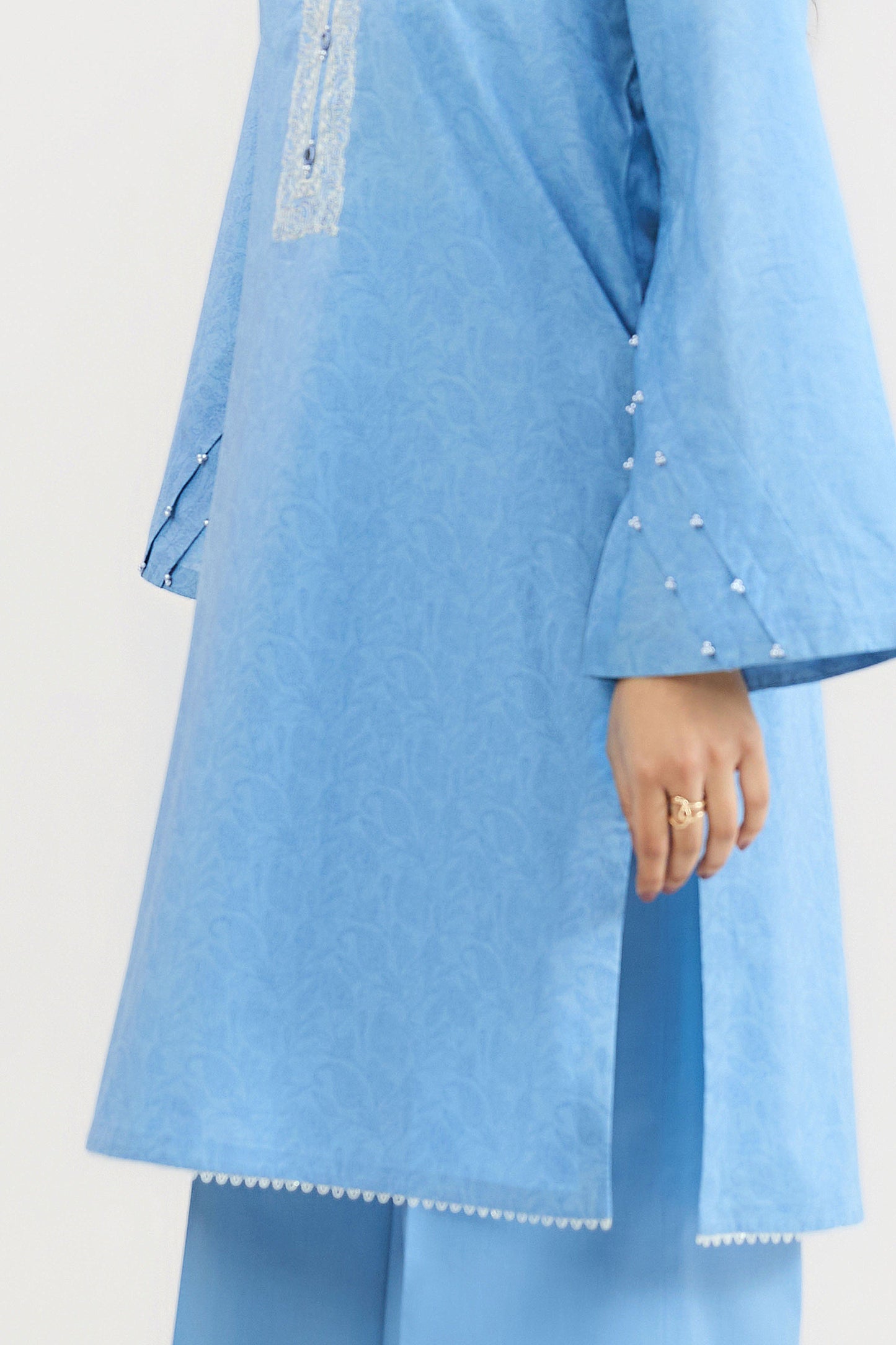 LAWN | EMBROIDERED