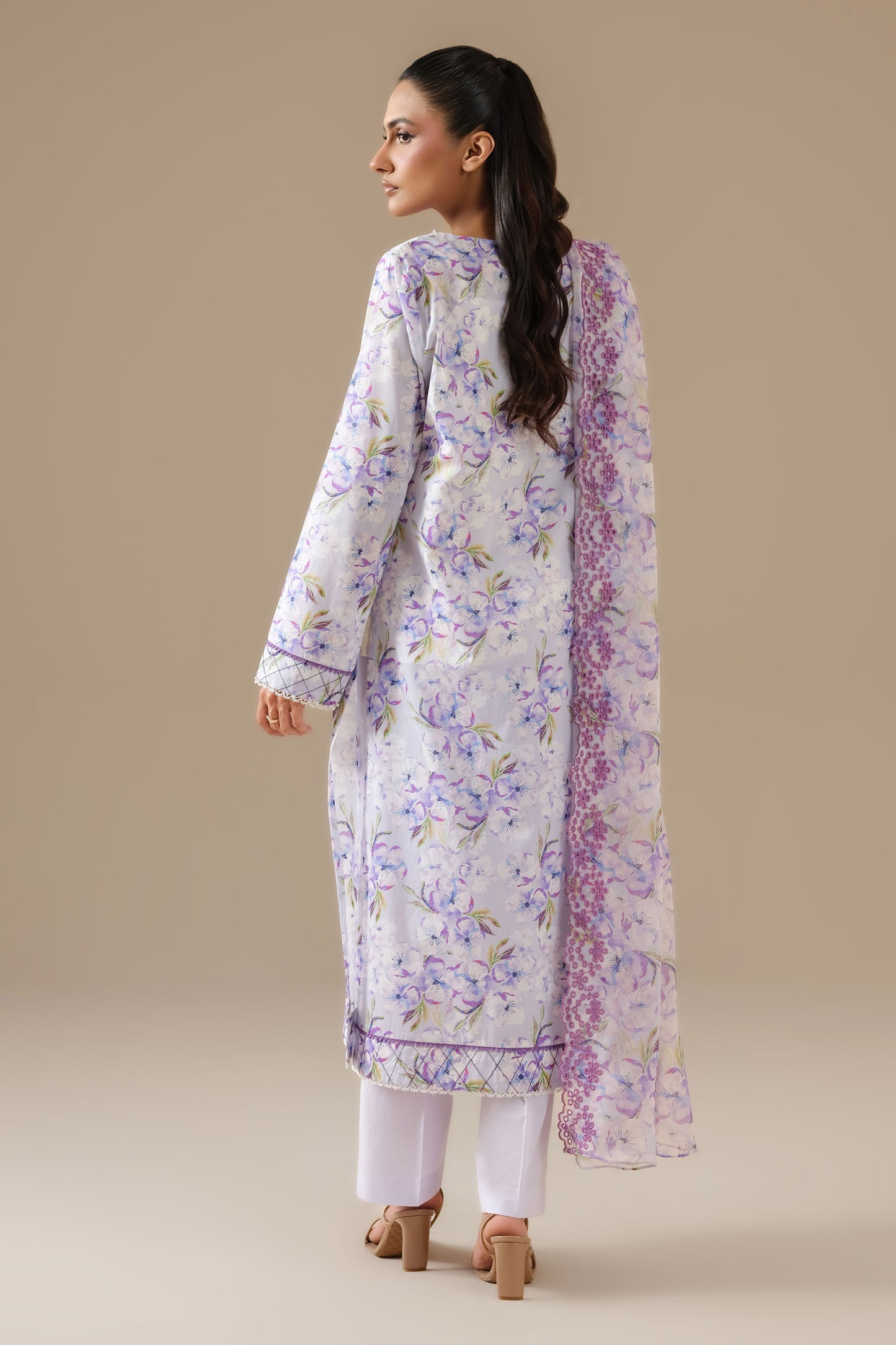LAWN | EMBROIDERED