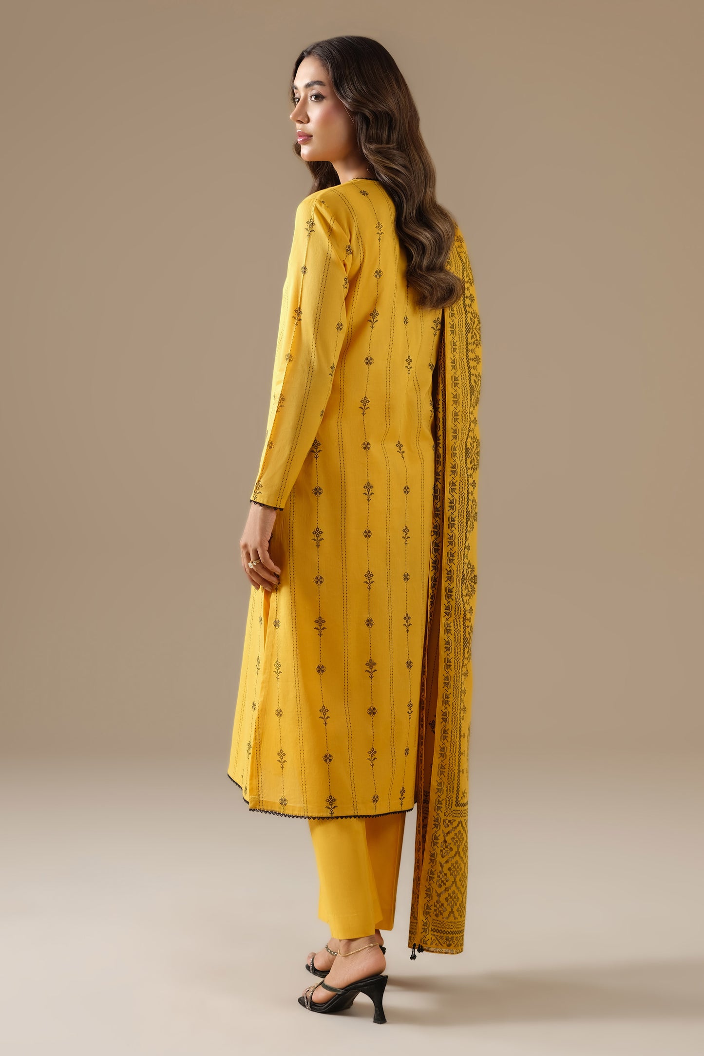 LAWN| PRINTED