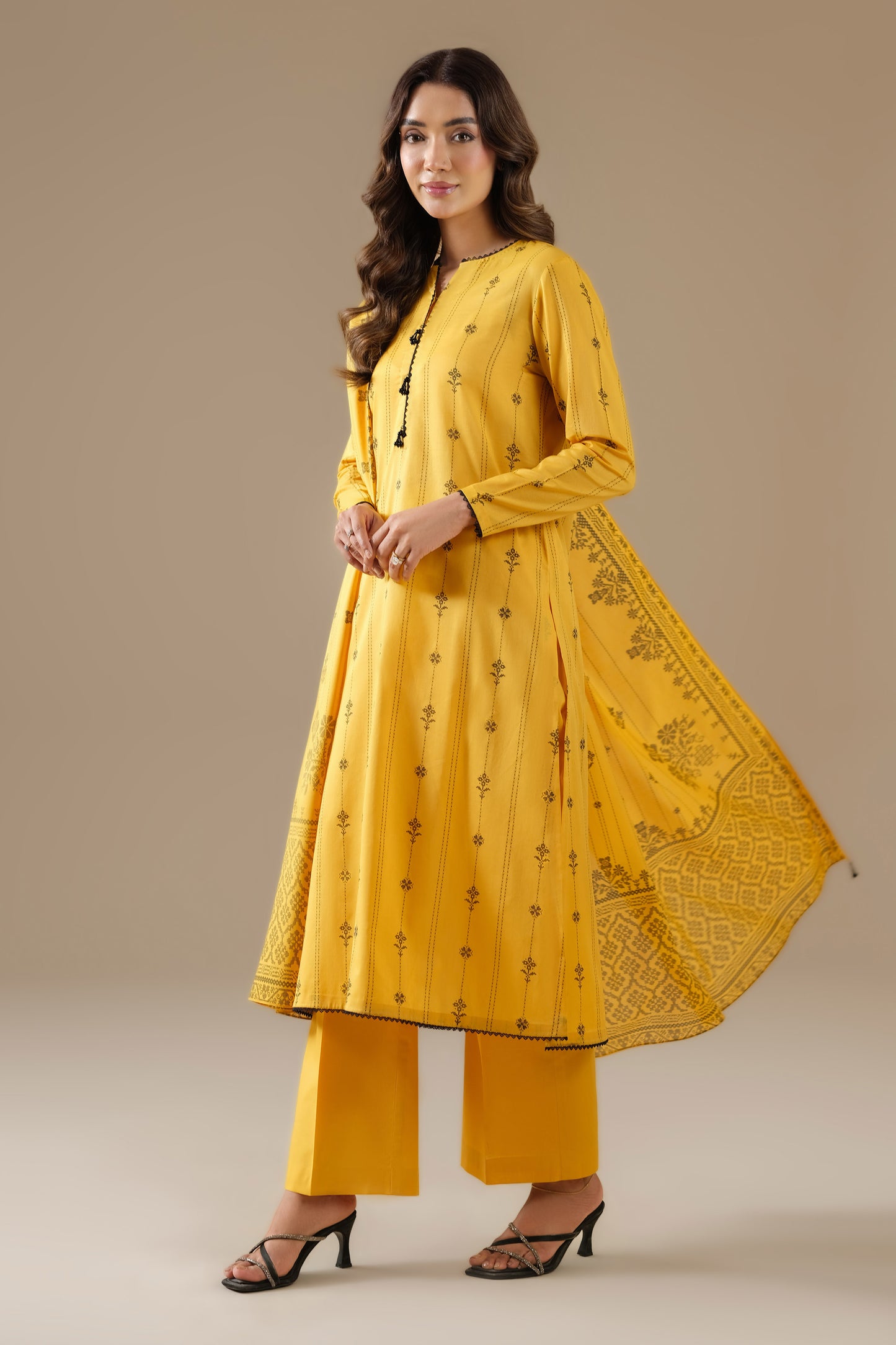 LAWN| PRINTED
