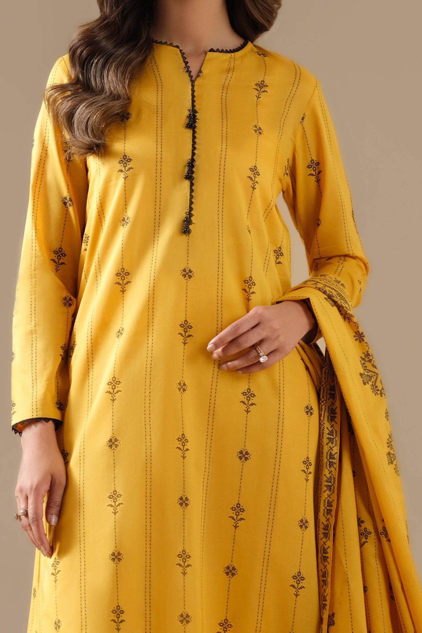 LAWN| PRINTED