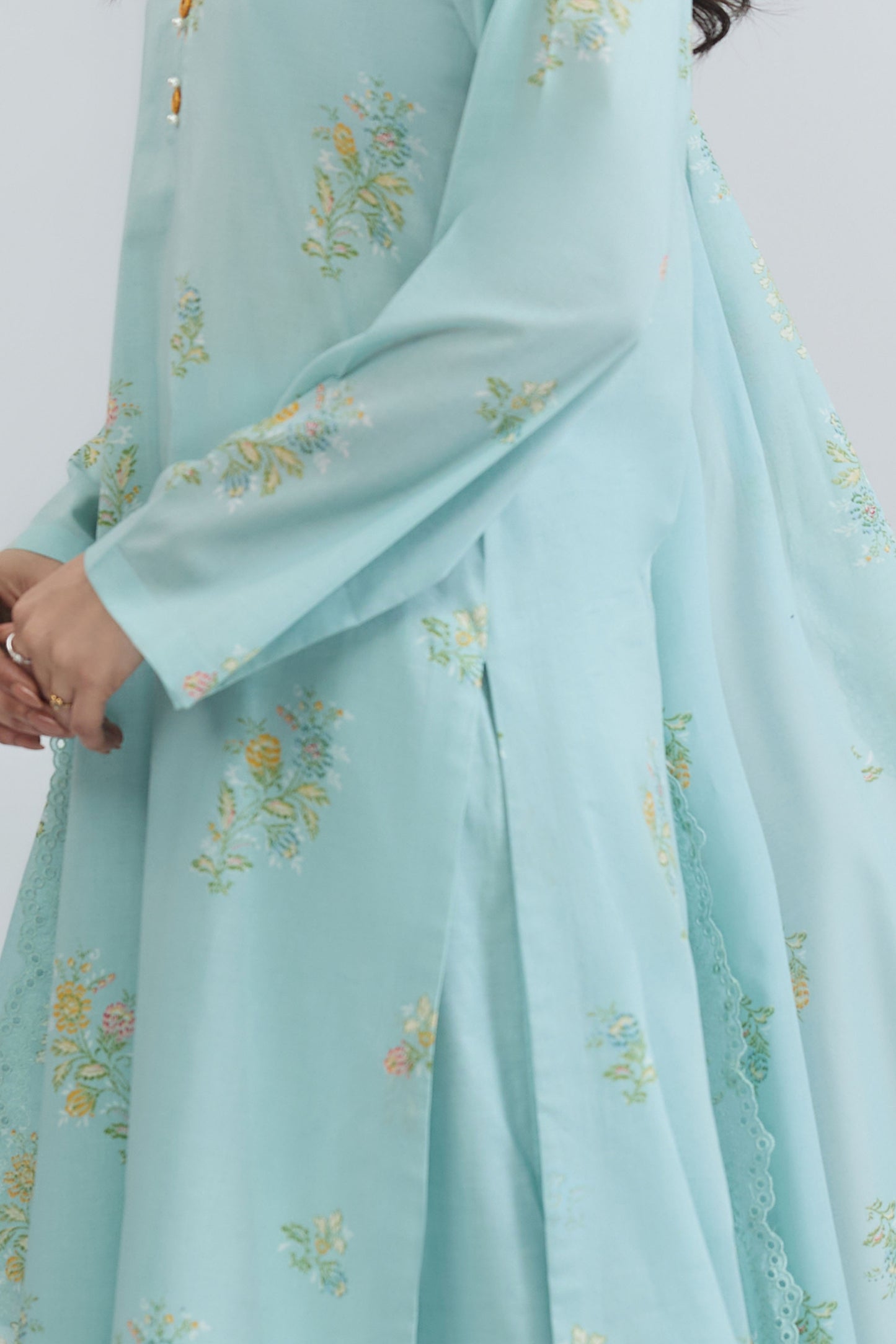 LAWN | EMBROIDERED