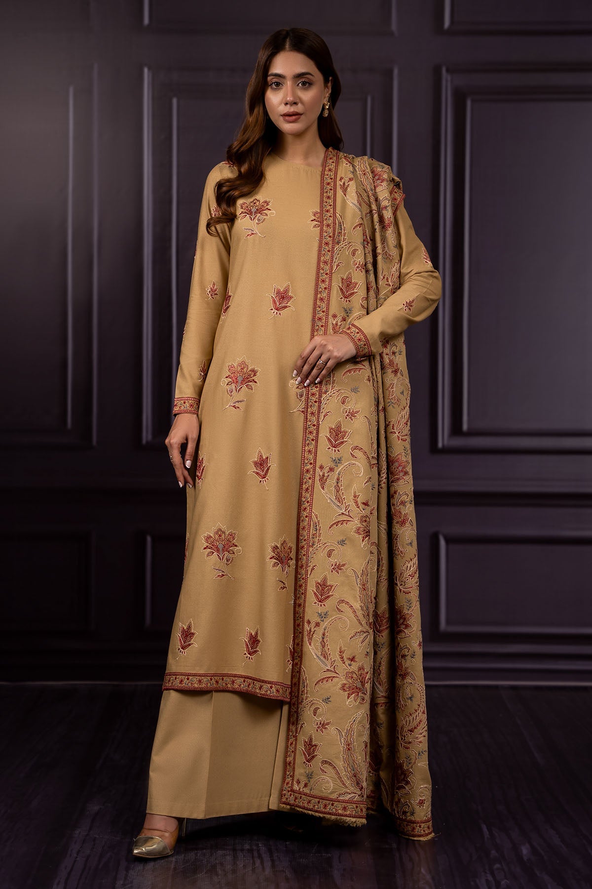 3 Piece - Embroidered Suit - E1401 - Shop Now at Kayseria