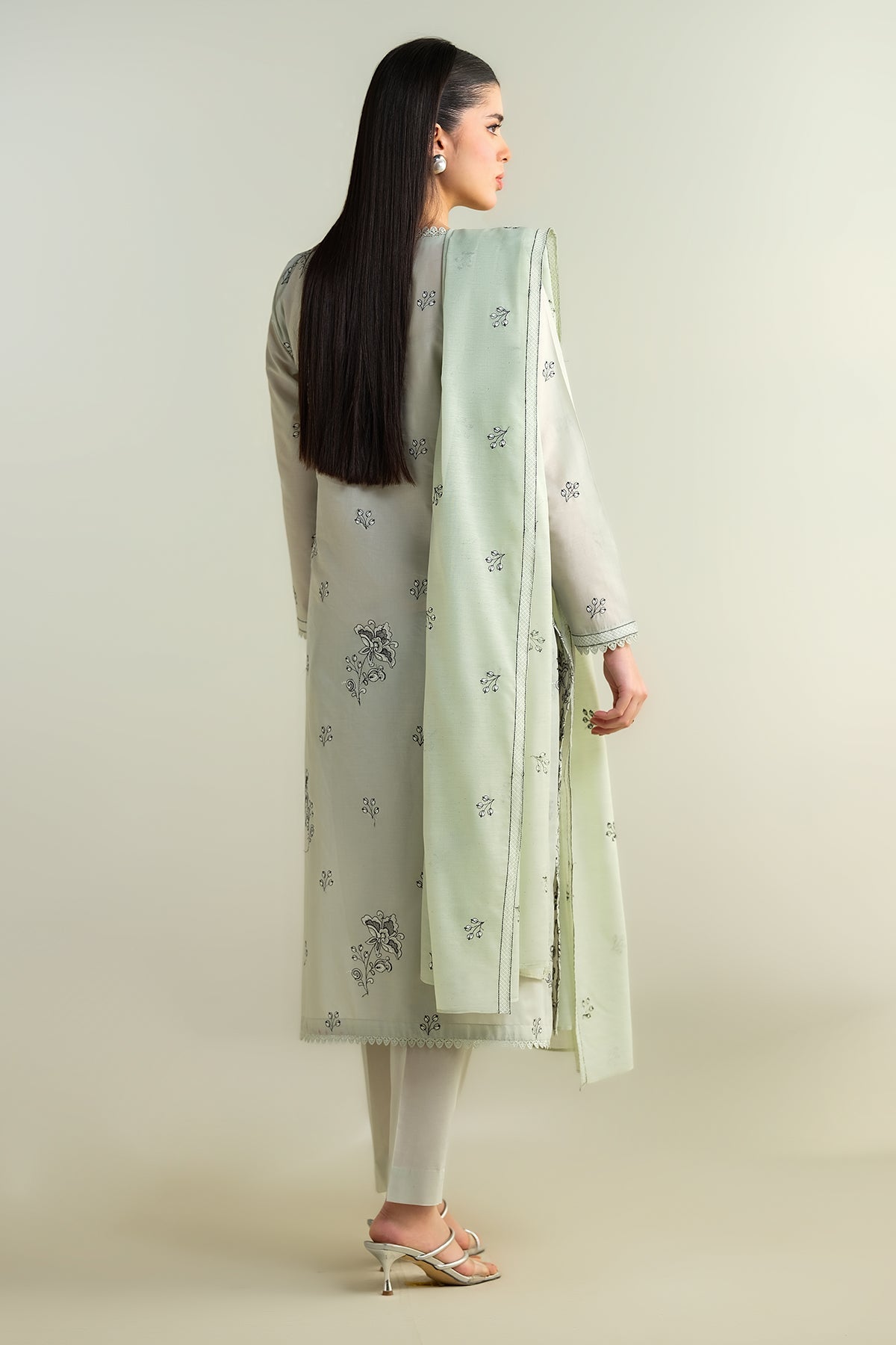 3 Piece -  Embroidered Cotton Lawn Suit - E1630 - Shop Now at Kayseria