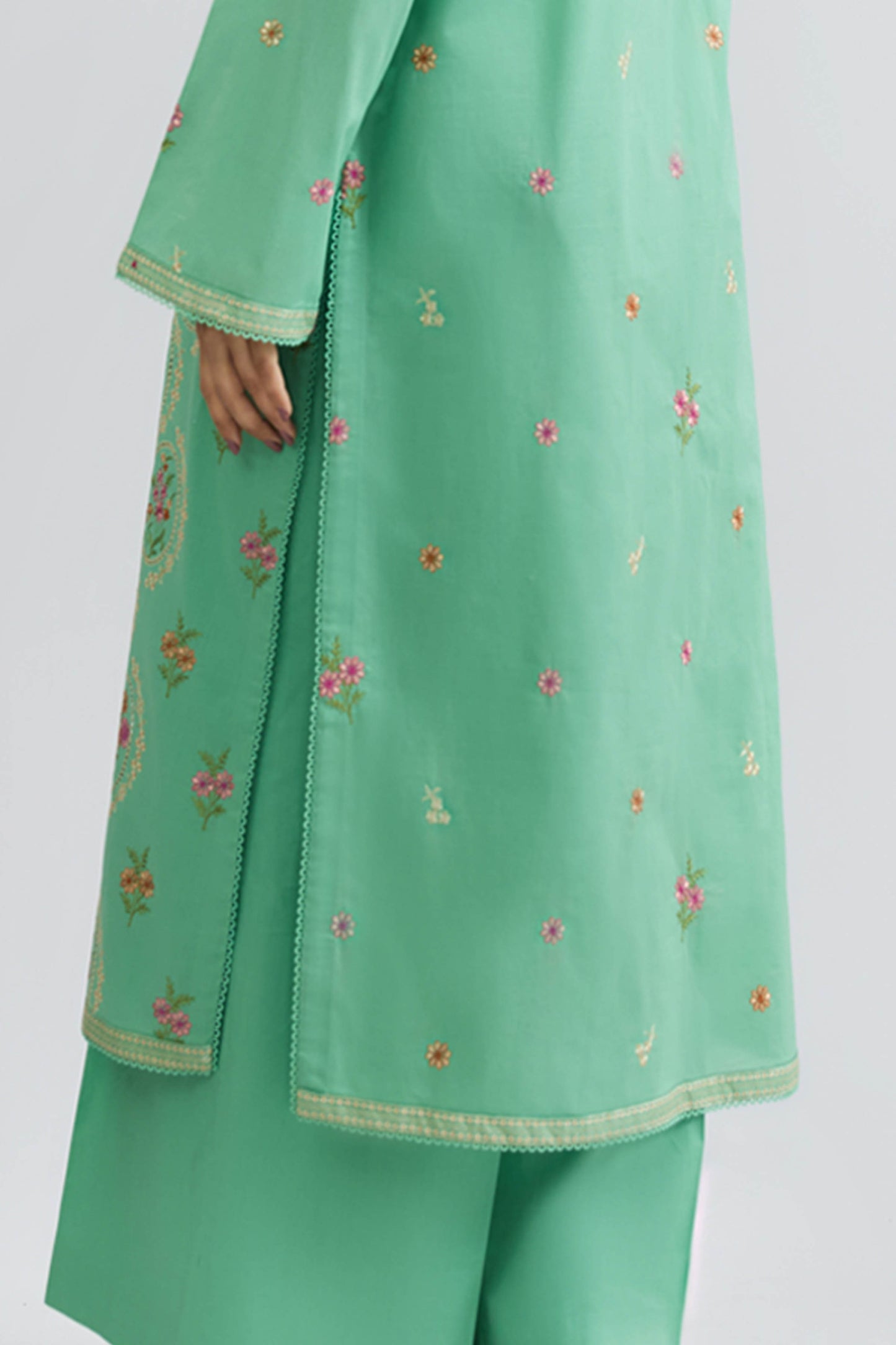 LAWN | EMBROIDERED