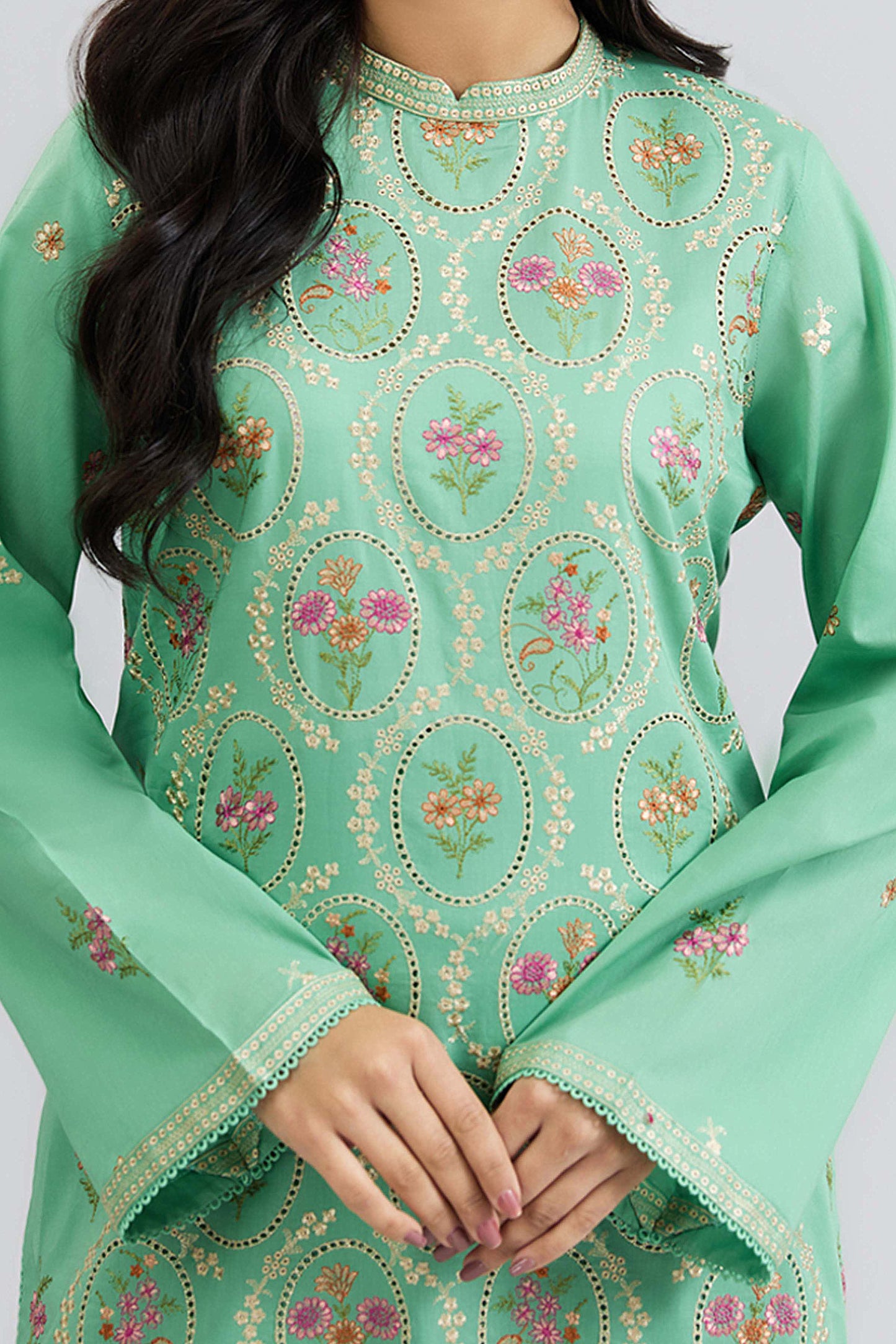 LAWN | EMBROIDERED