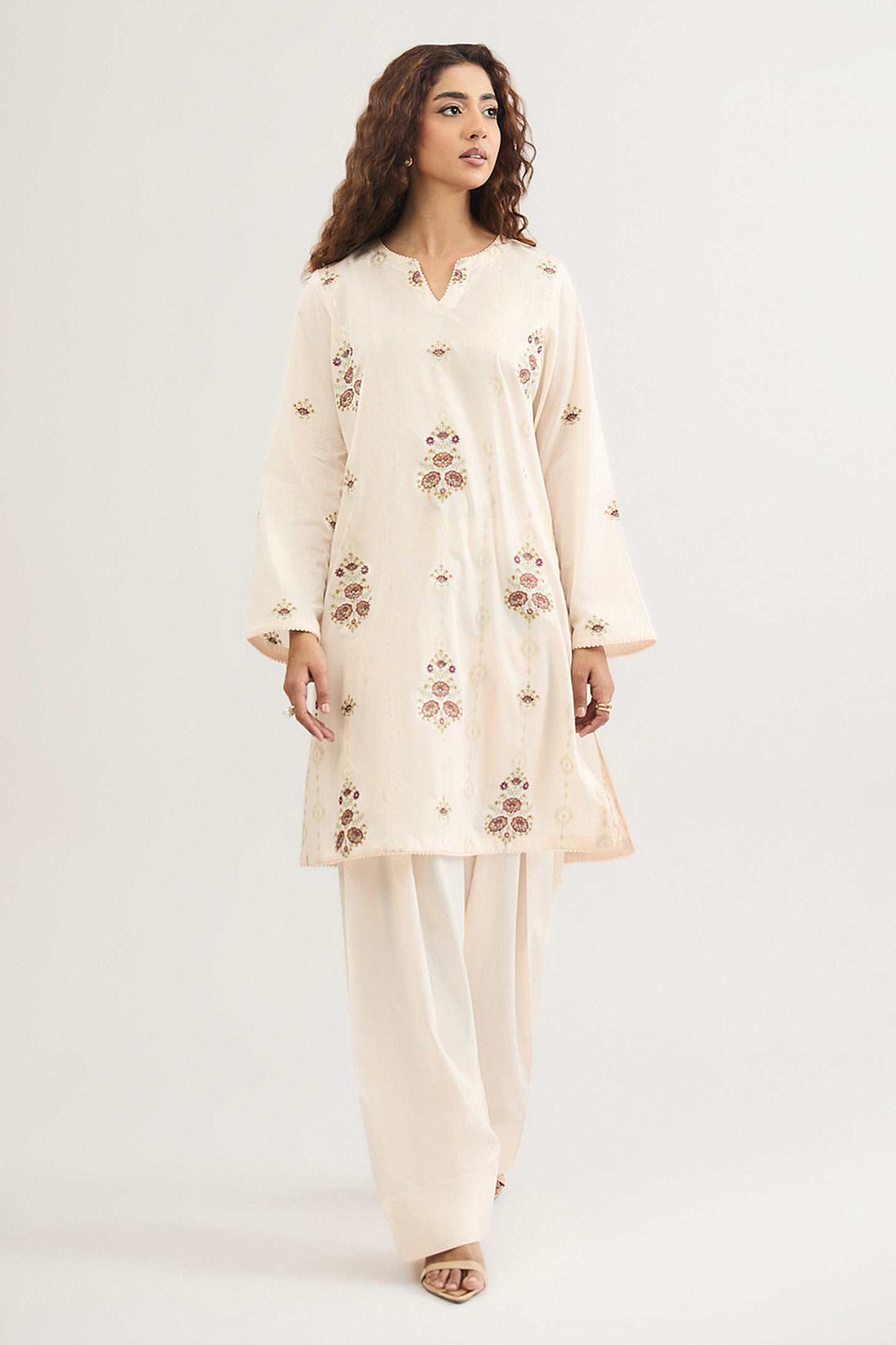 LAWN | EMBROIDERED