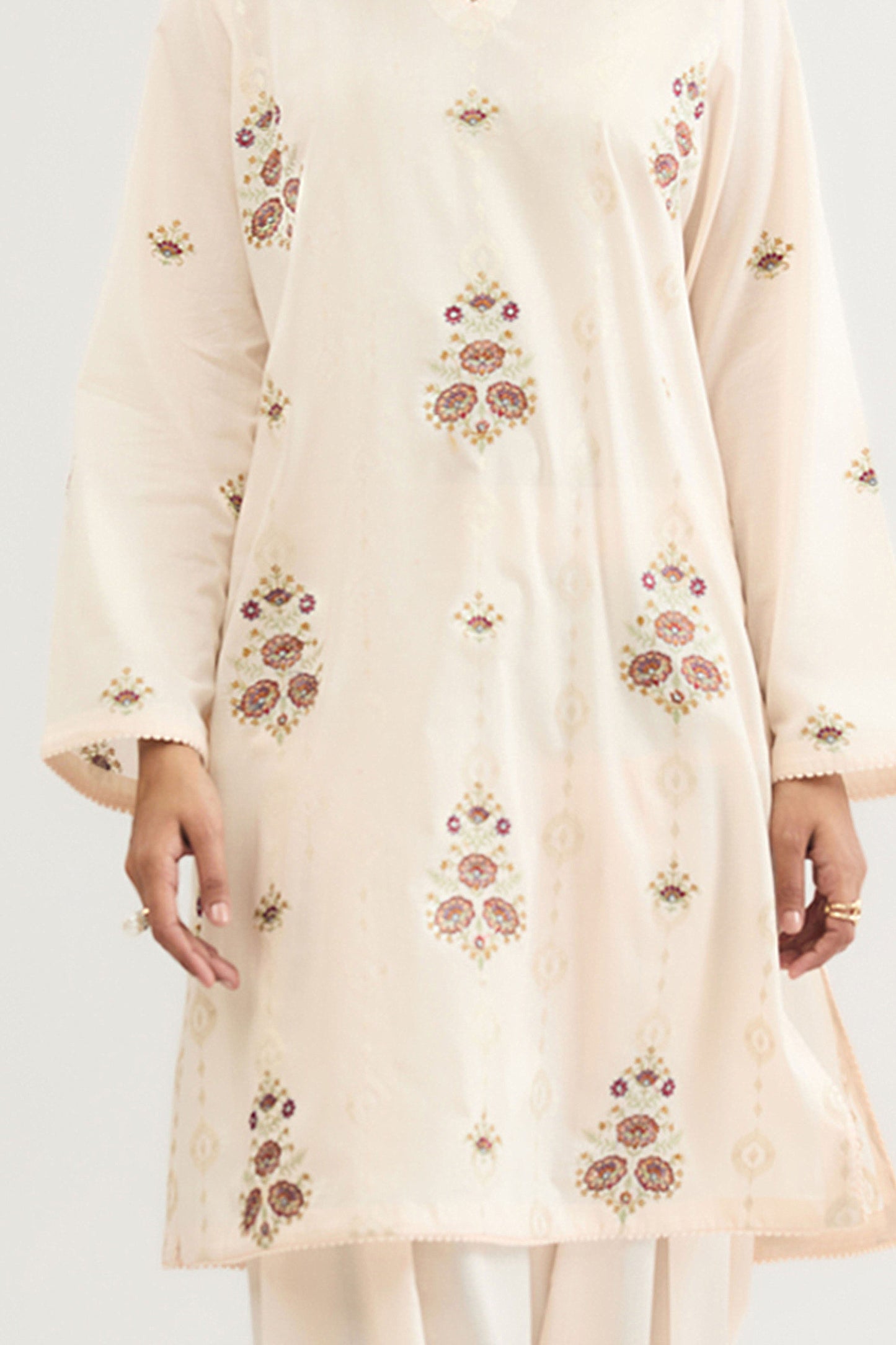 LAWN | EMBROIDERED