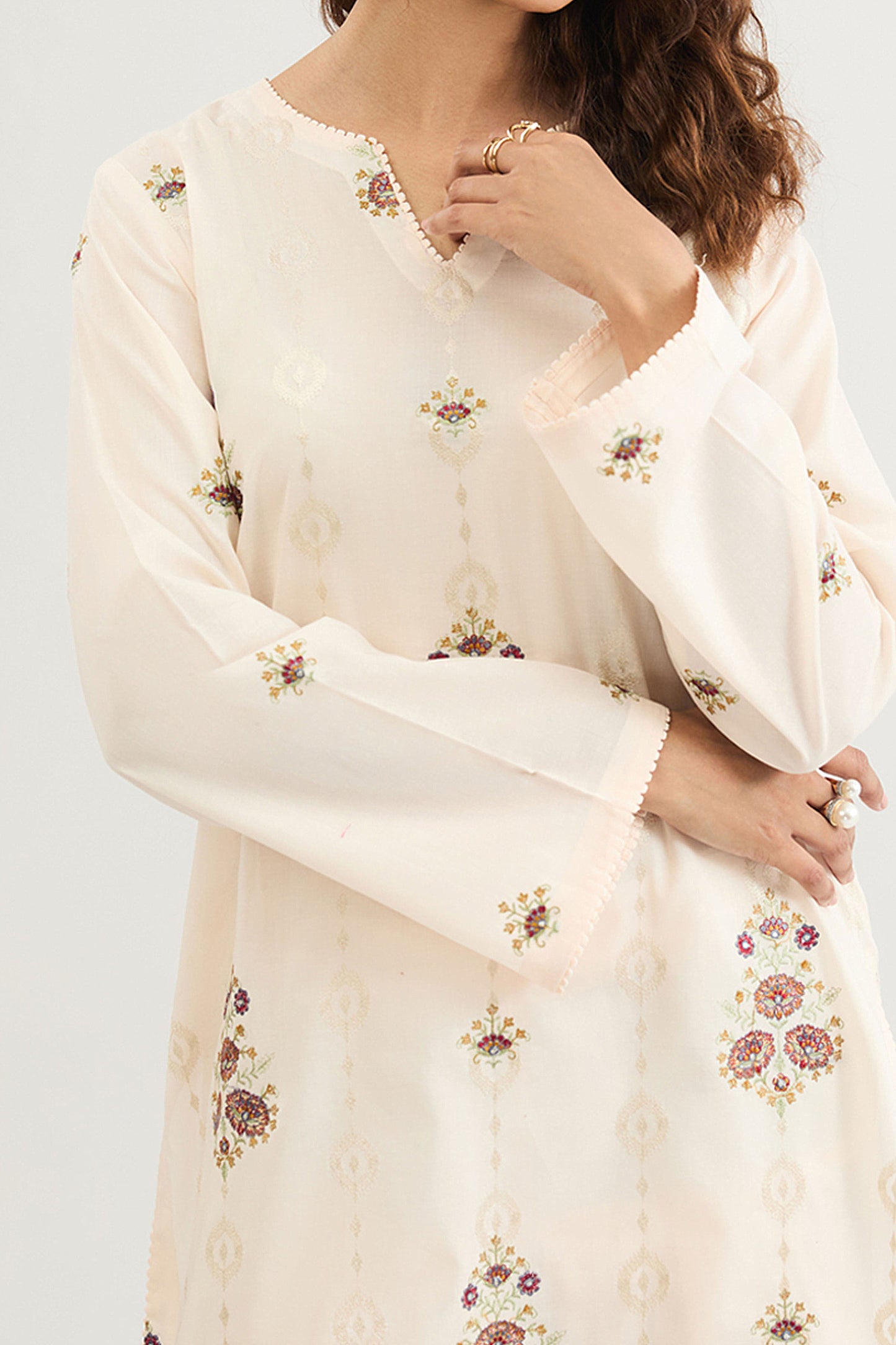 LAWN | EMBROIDERED