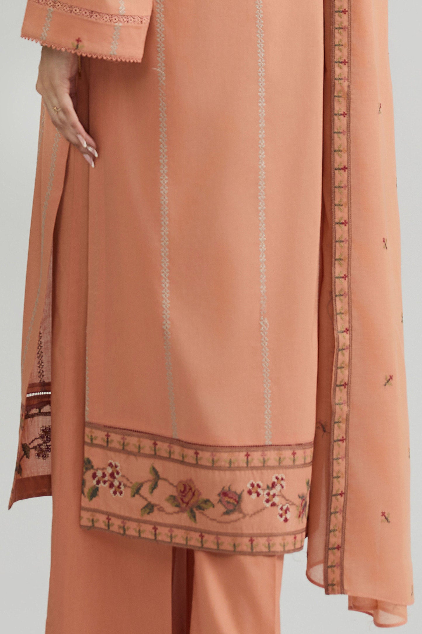 LAWN | EMBROIDERED
