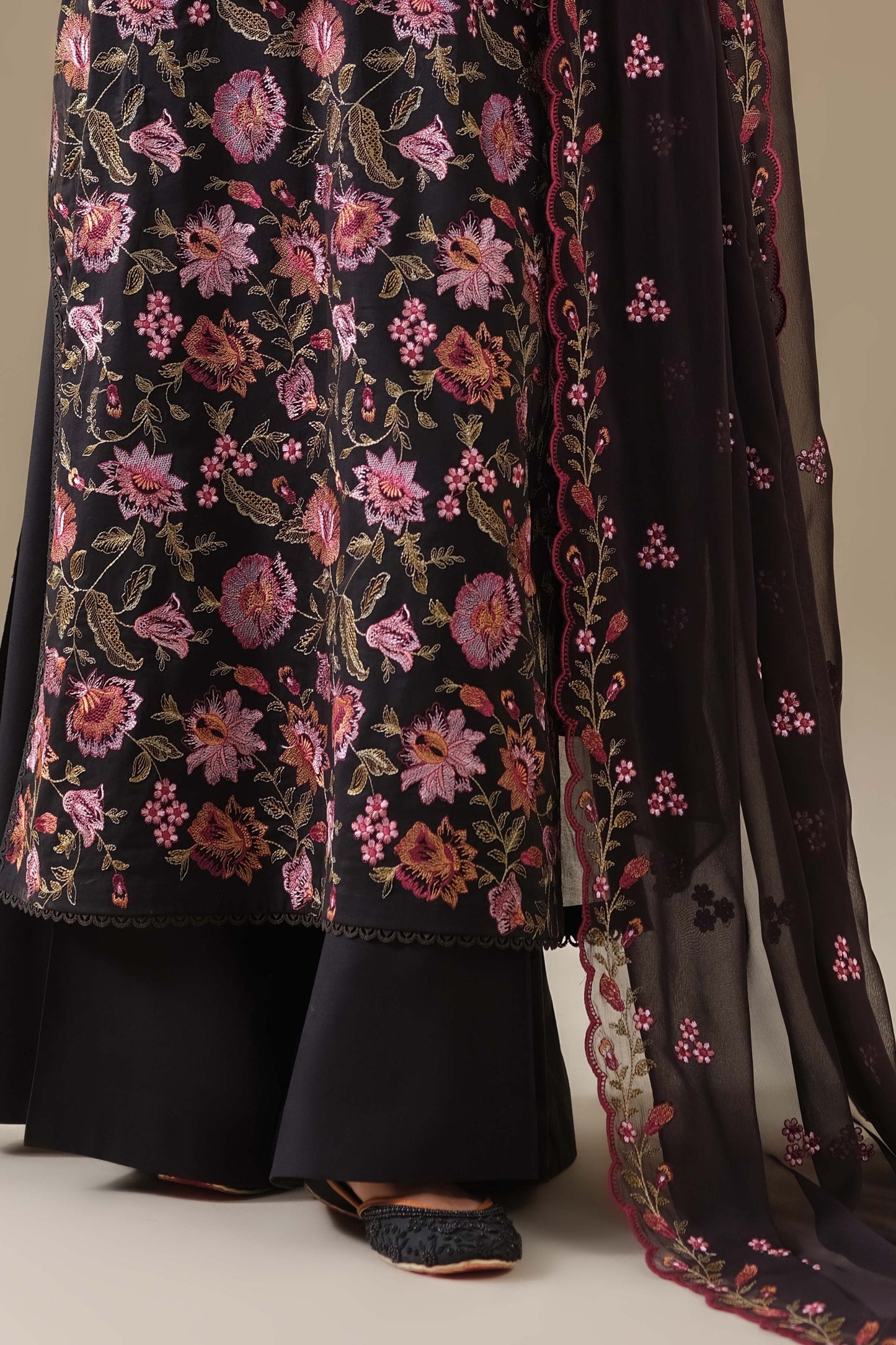 SWISS LAWN | EMBROIDERED
