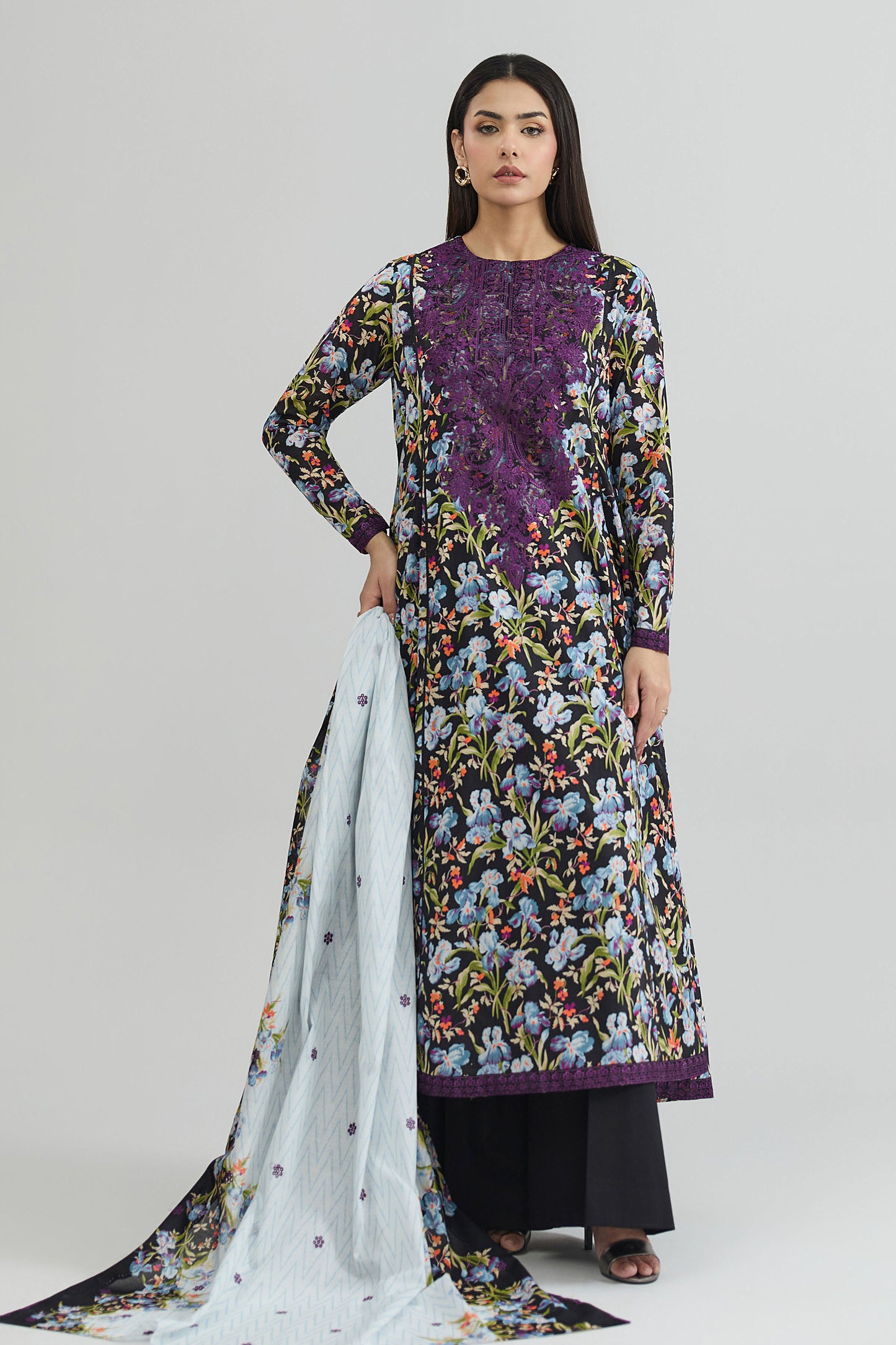 LAWN | EMBROIDERED