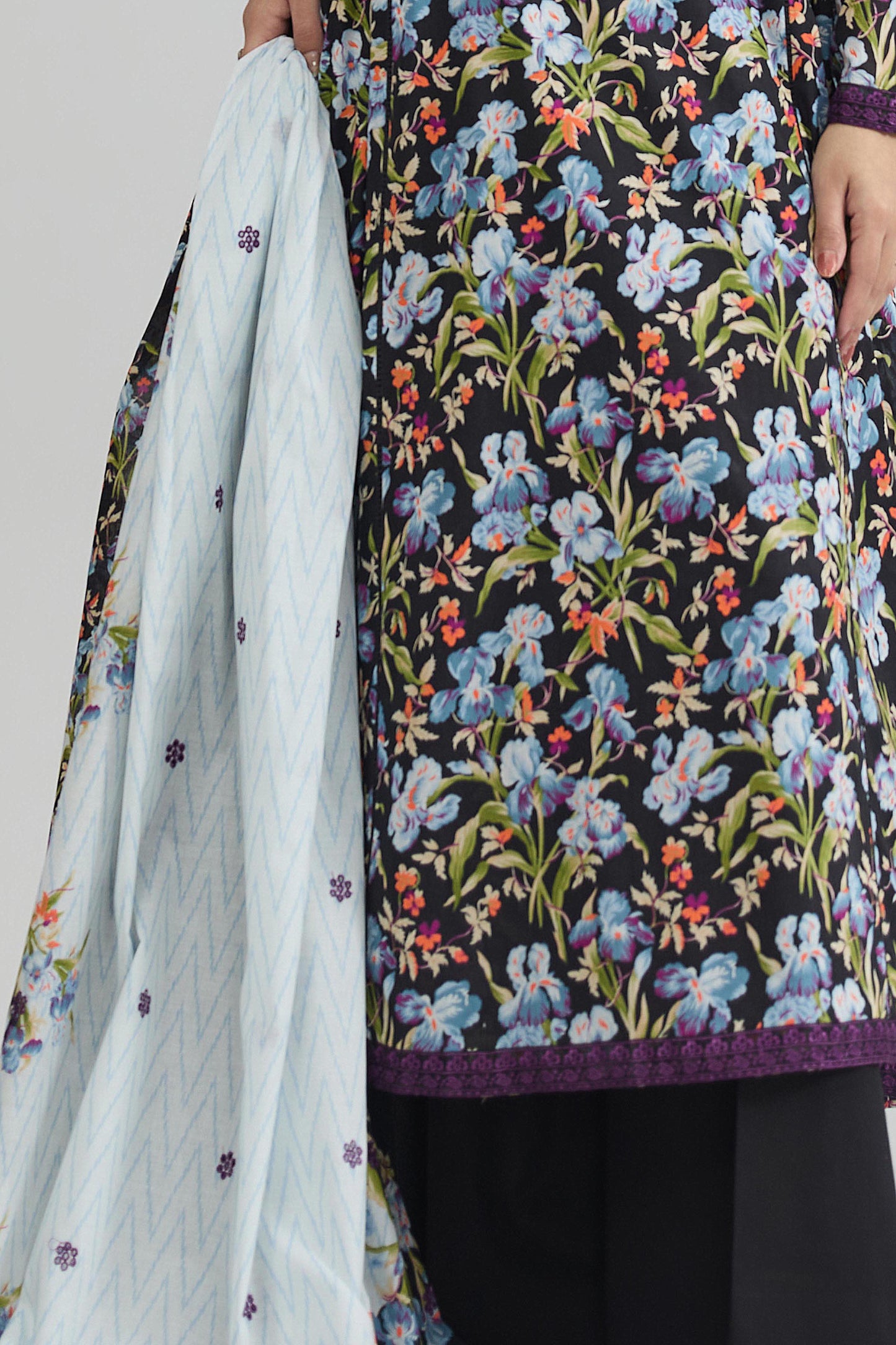 LAWN | EMBROIDERED