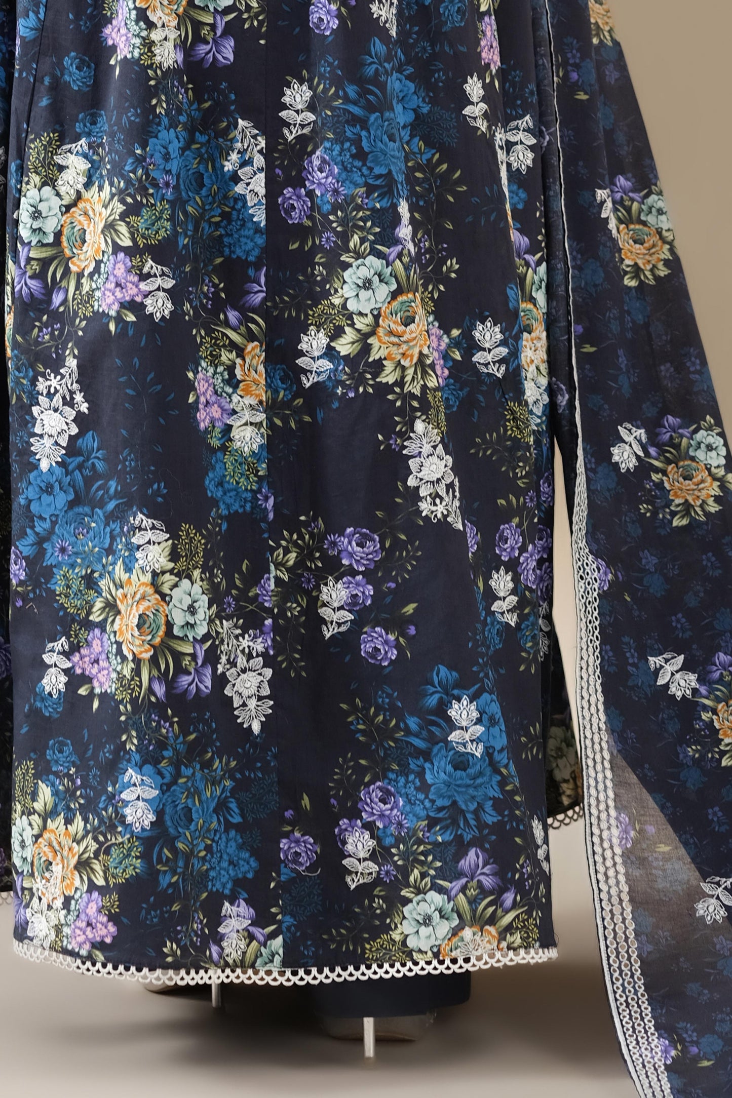 LAWN | EMBROIDERED