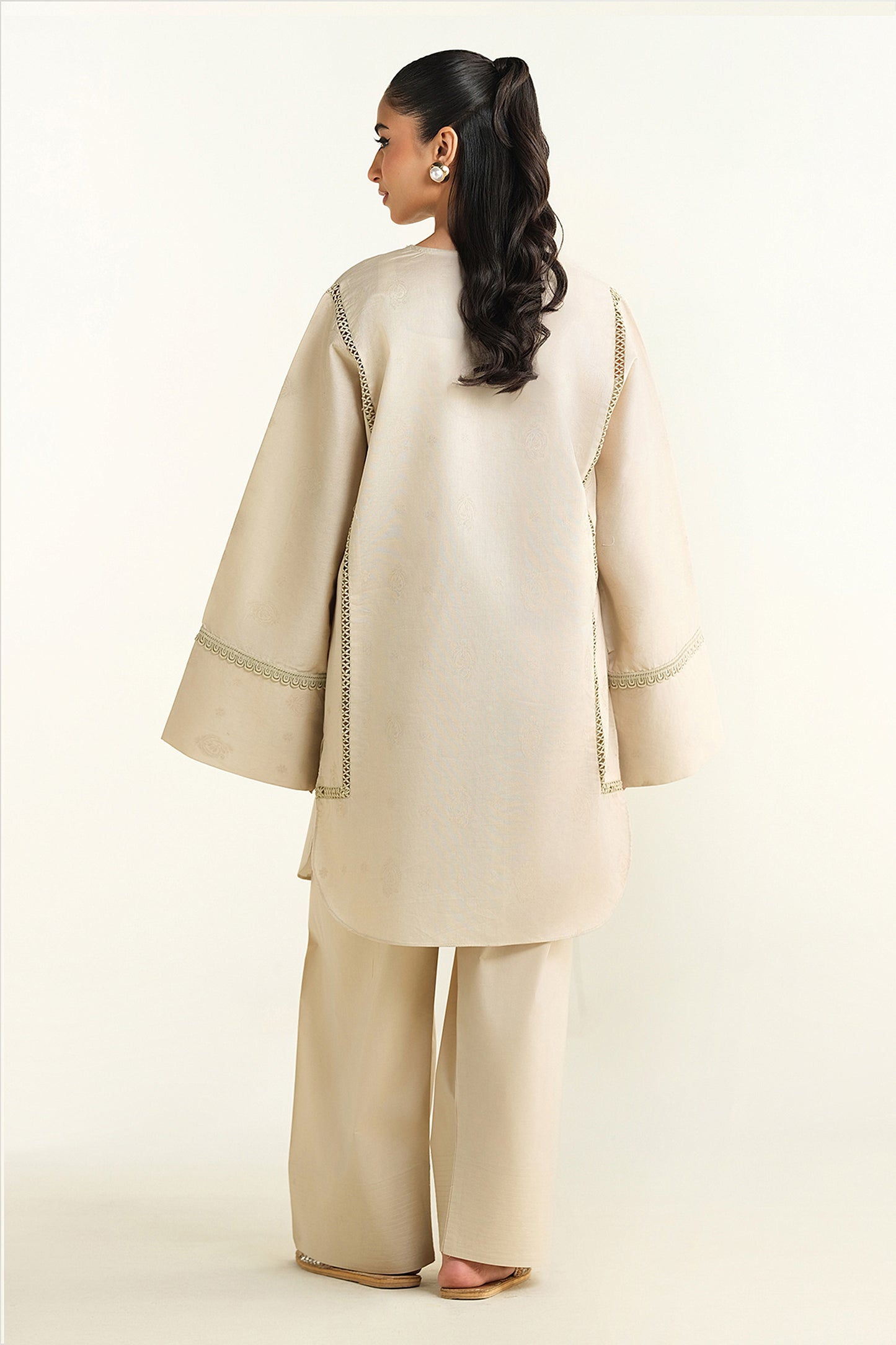 JACQUARD | EMBELLISHED