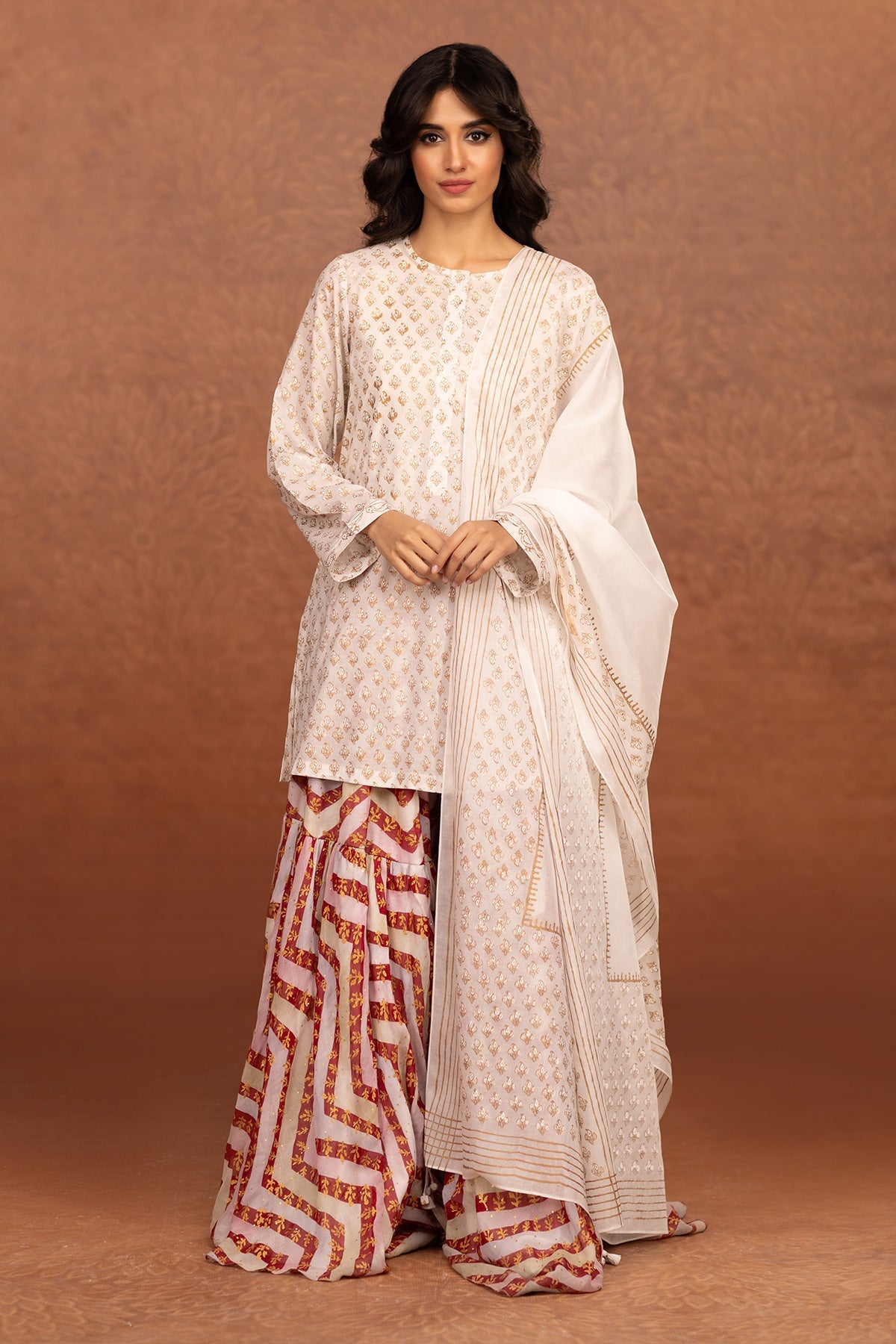 2 Piece - Printed Cotton Lawn Suit - MCP-1340 - Shop Now at Kayseria