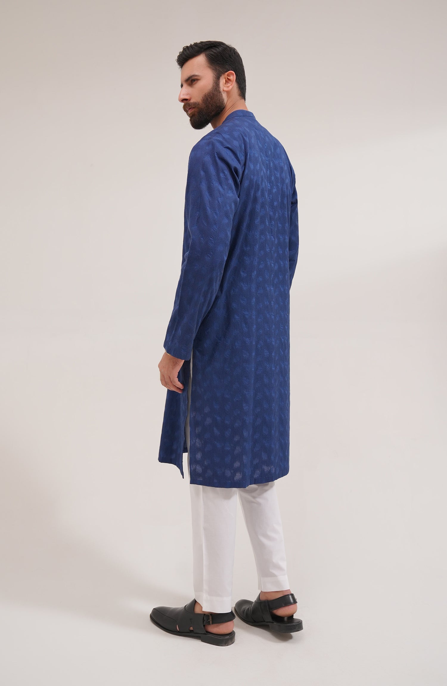 Men's Embroidered Kurta - Shop Now at Shahnameh