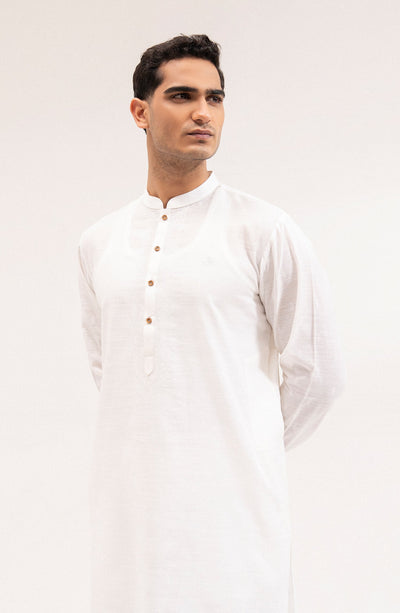 Men's Embroidered Kurta